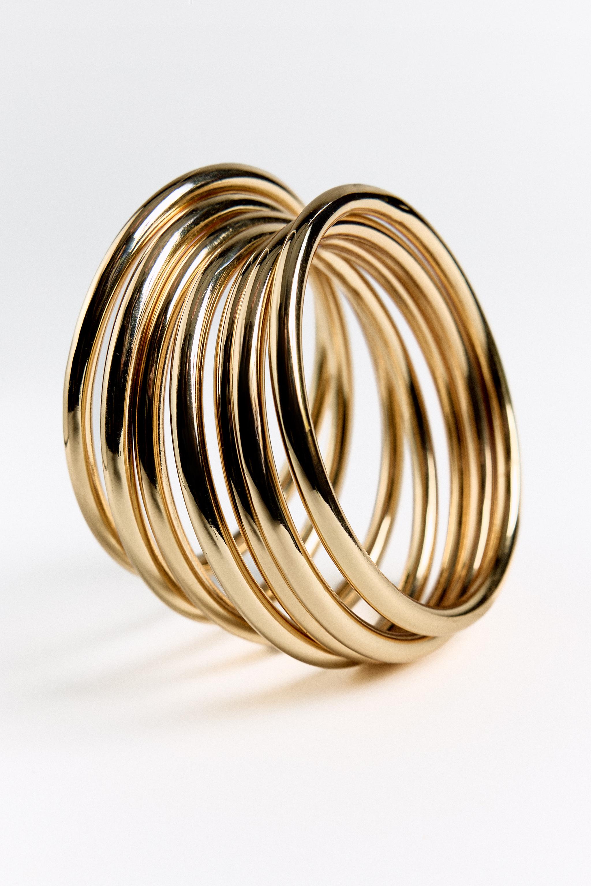 PACK OF METAL BRACELETS