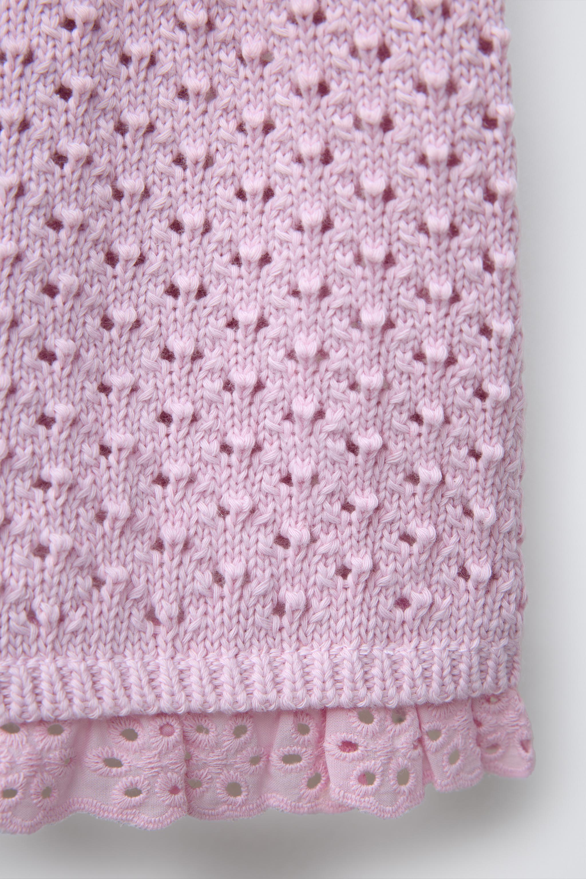 LACE TRIM KNIT SHORTS