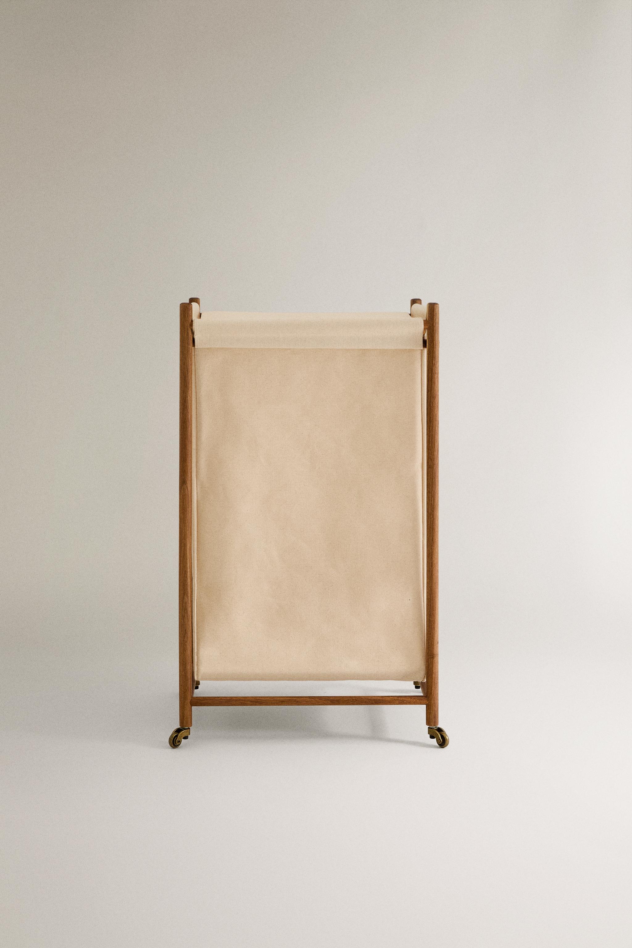 LAUNDRY BASKET WITH LID