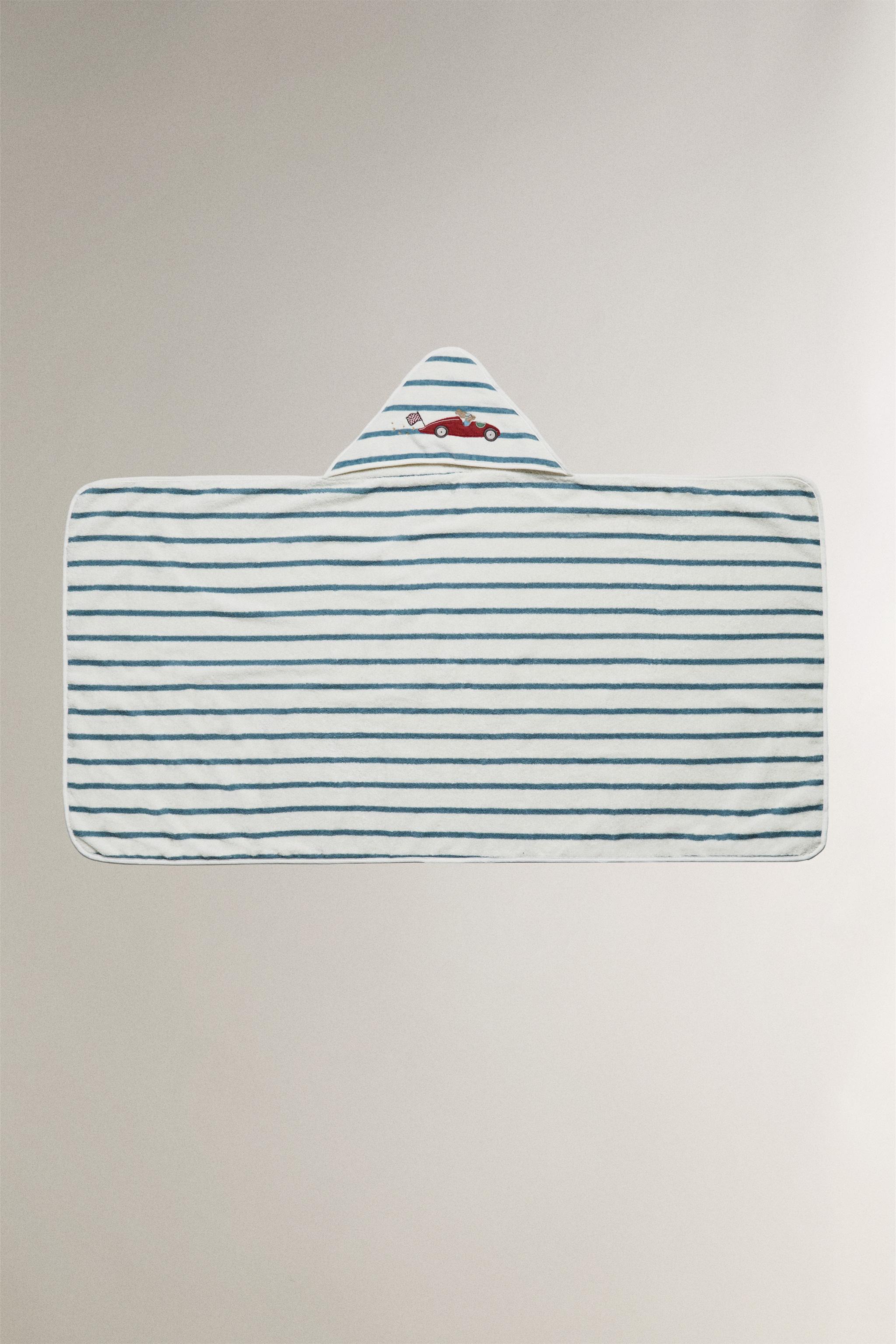 CHILDREN'S RACING DOG HOODED BATH TOWEL