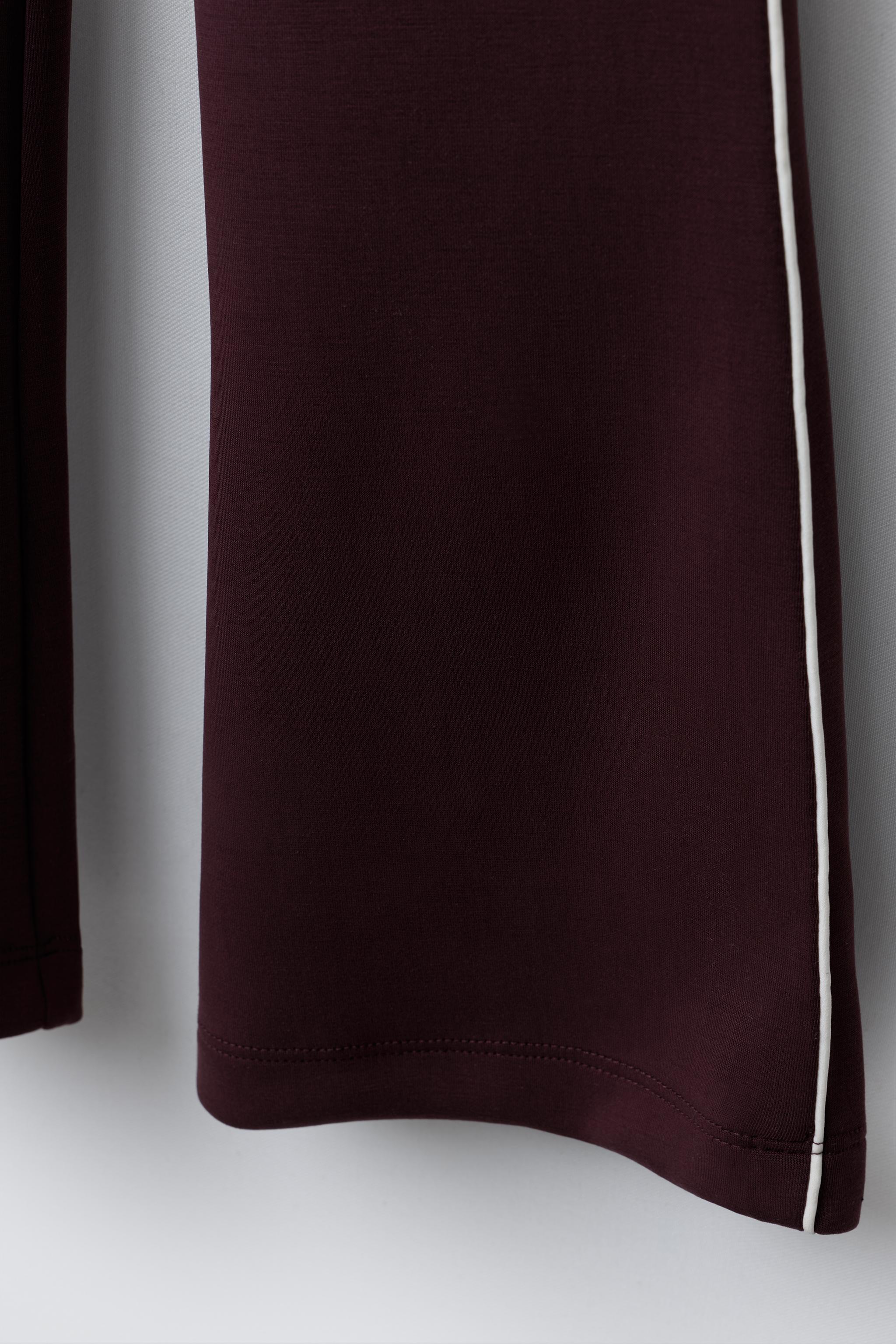 FLARE PANTS WITH MODAL CONTRAST PIPING