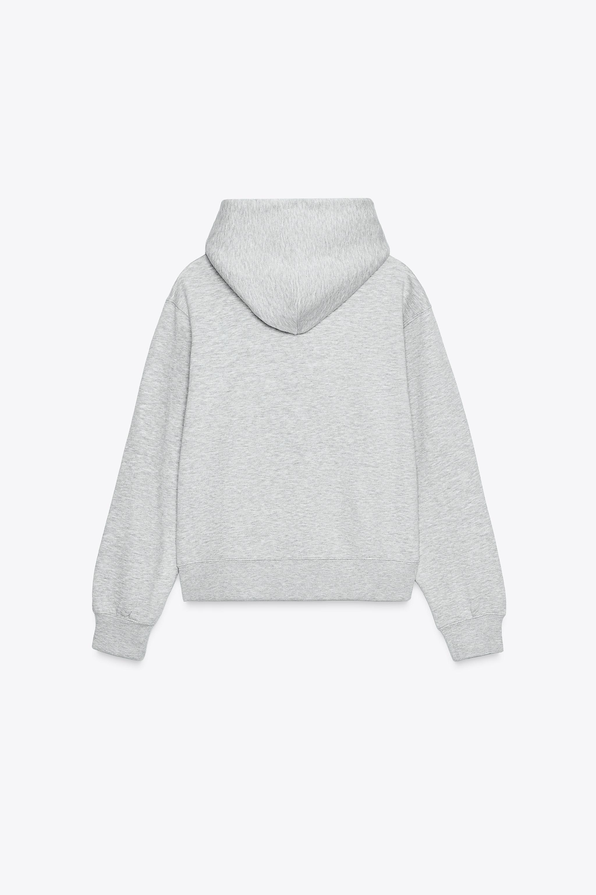 BASIC HOODIE SWEATSHIRT
