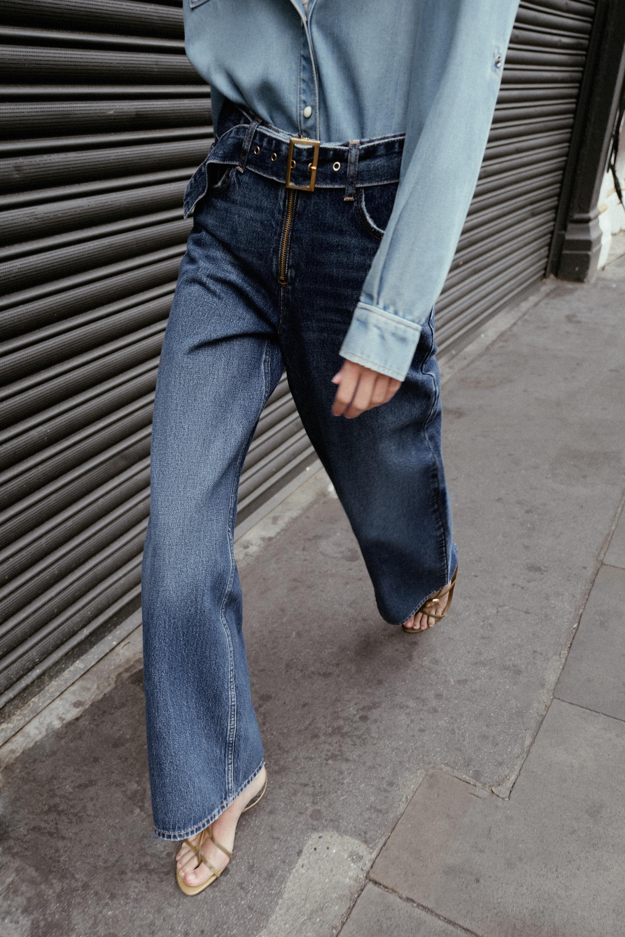 MID-RISE BELTED WIDE LEG JEANS