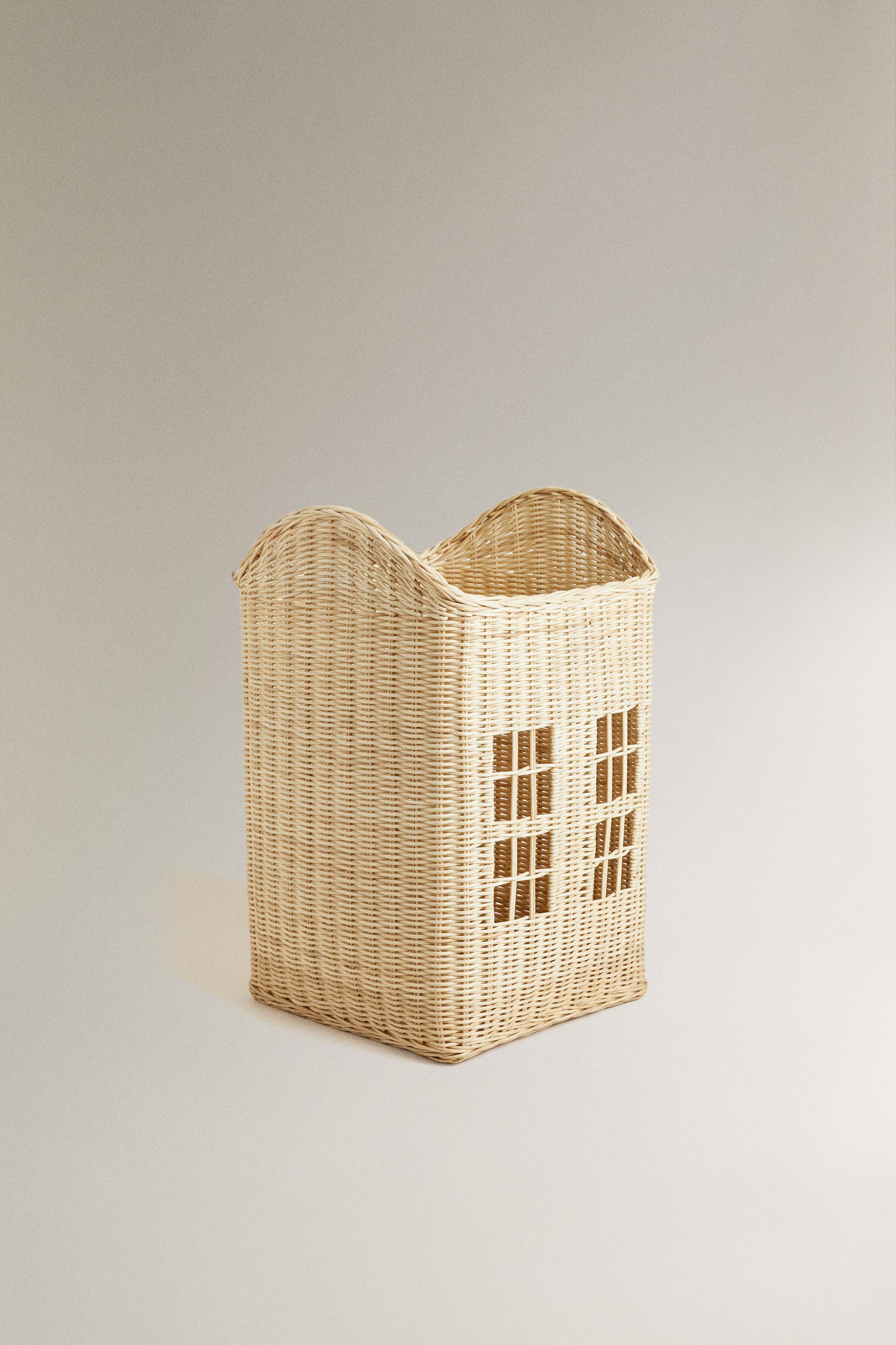 KIDS’ RATTAN HOUSE BASKET