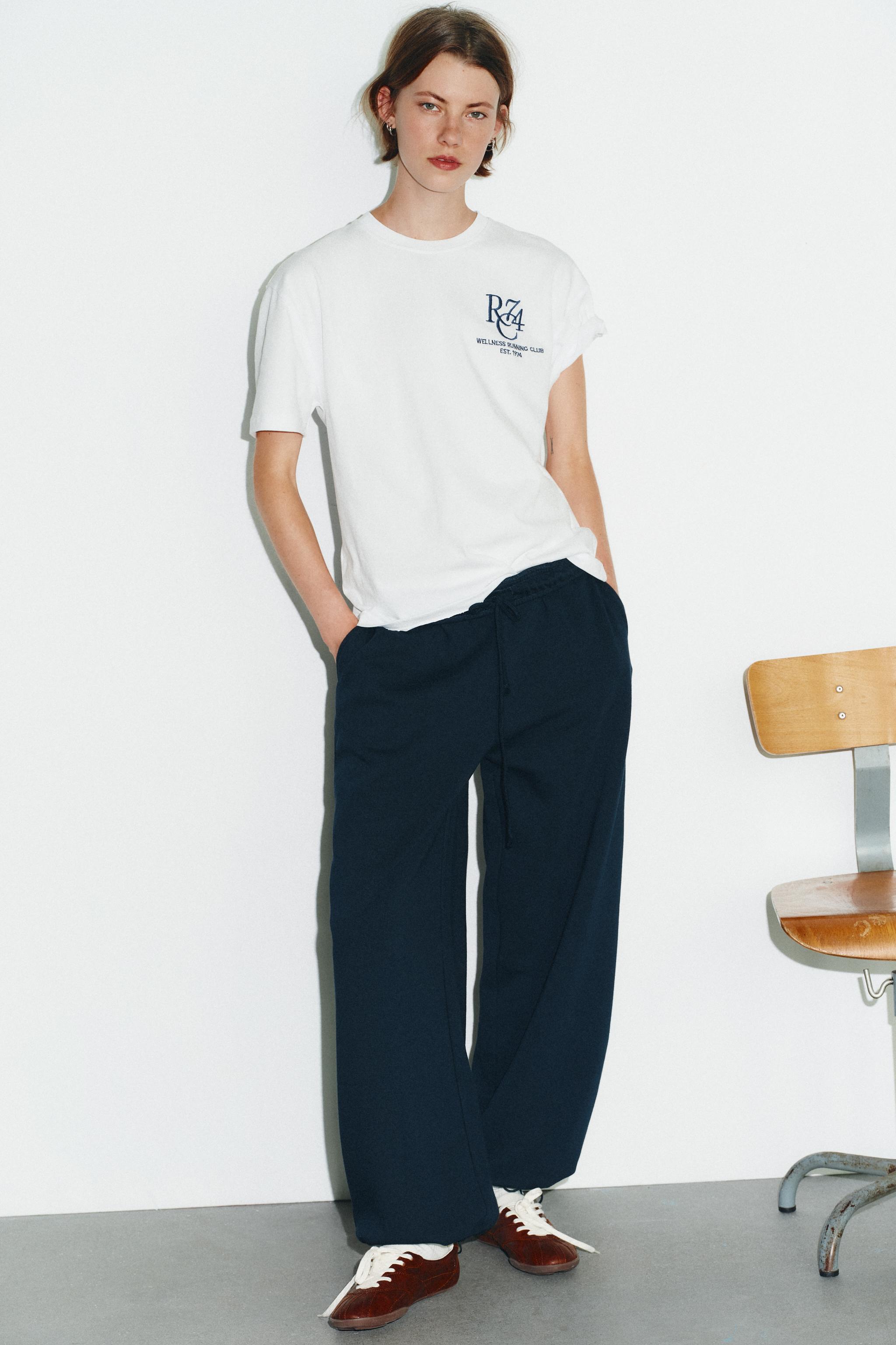 TEXT EMBROIDERED T-SHIRT