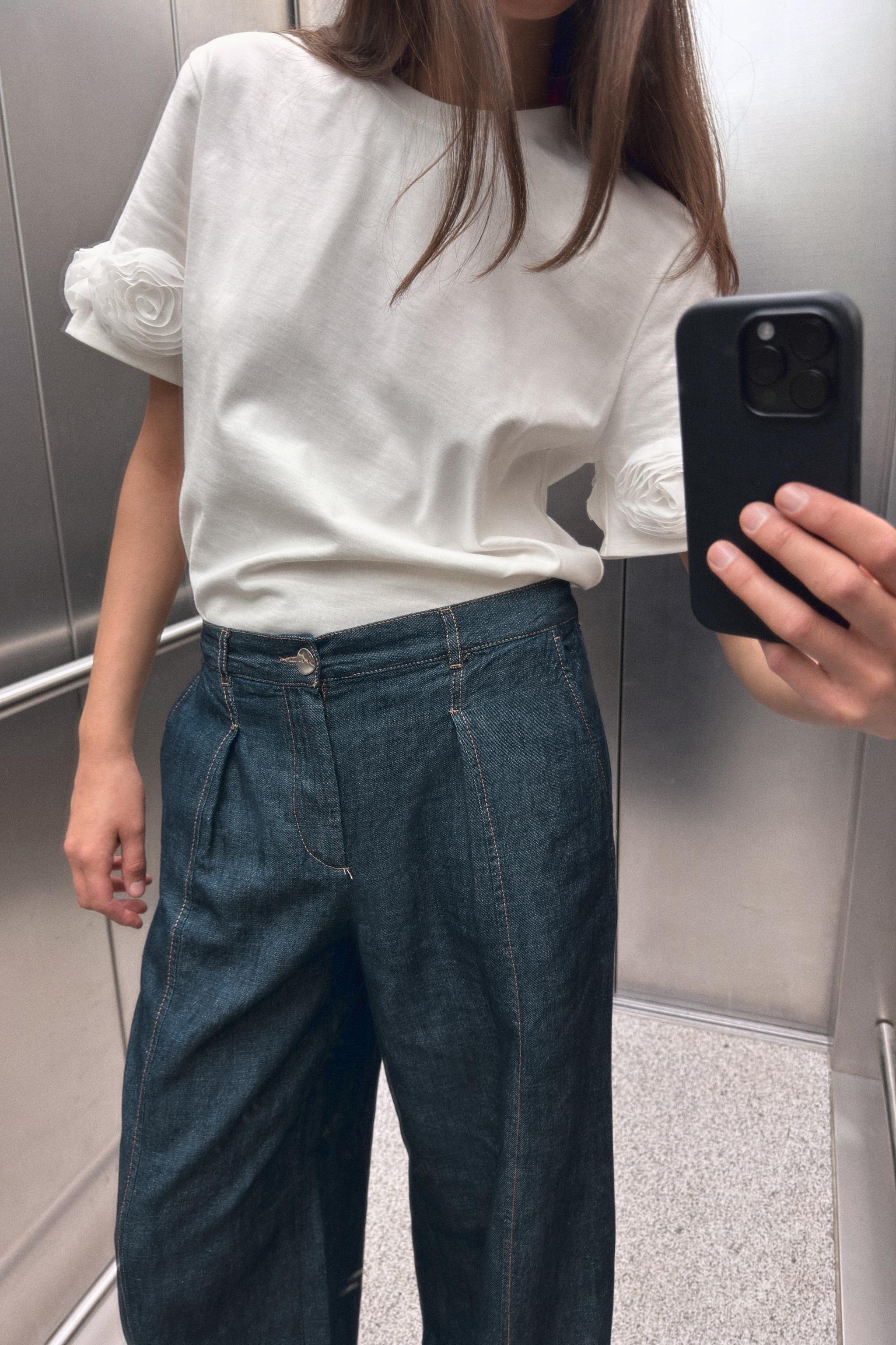 VOLUMINOUS FLORAL T-SHIRT