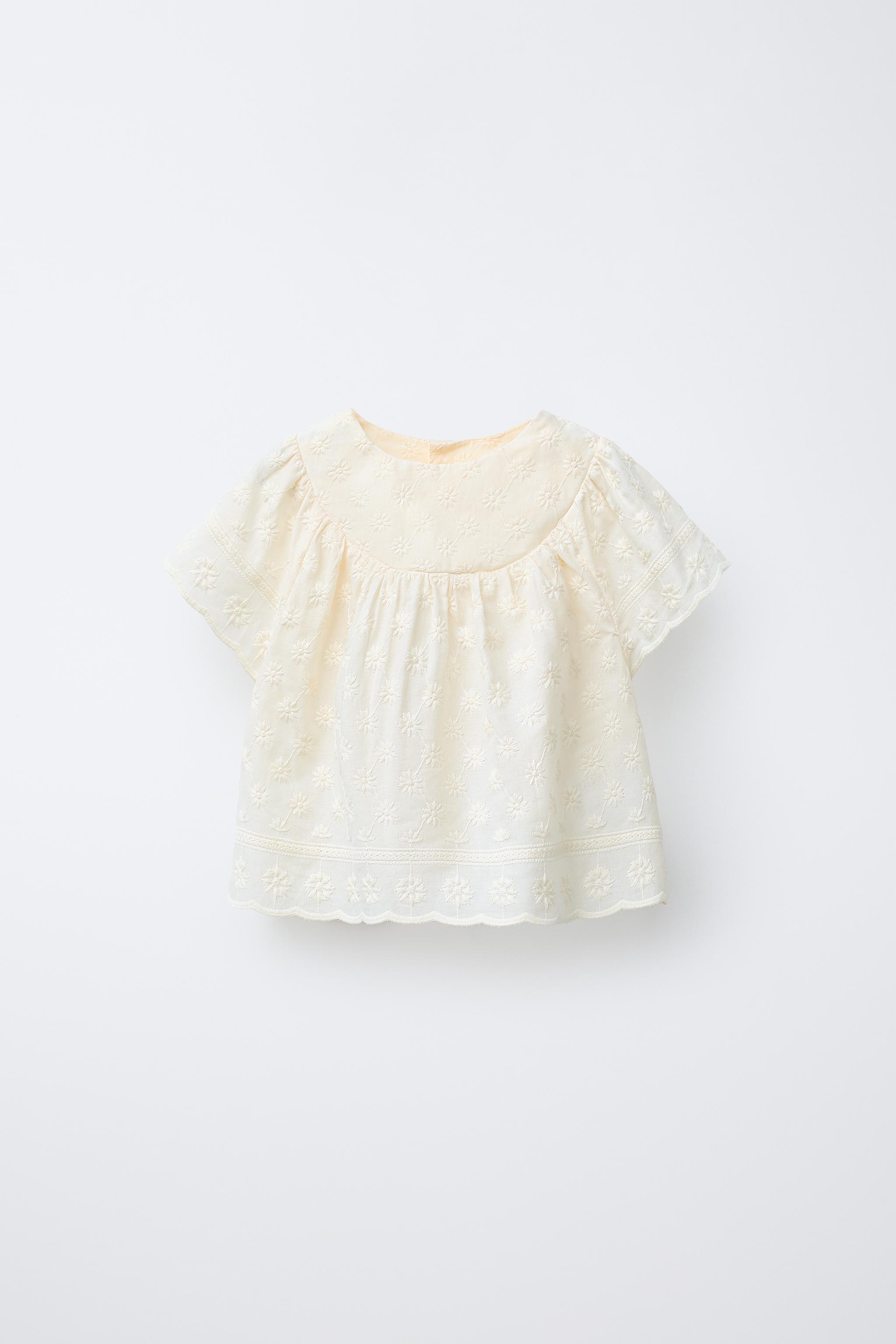 FLORAL EMBROIDERED BLOUSE