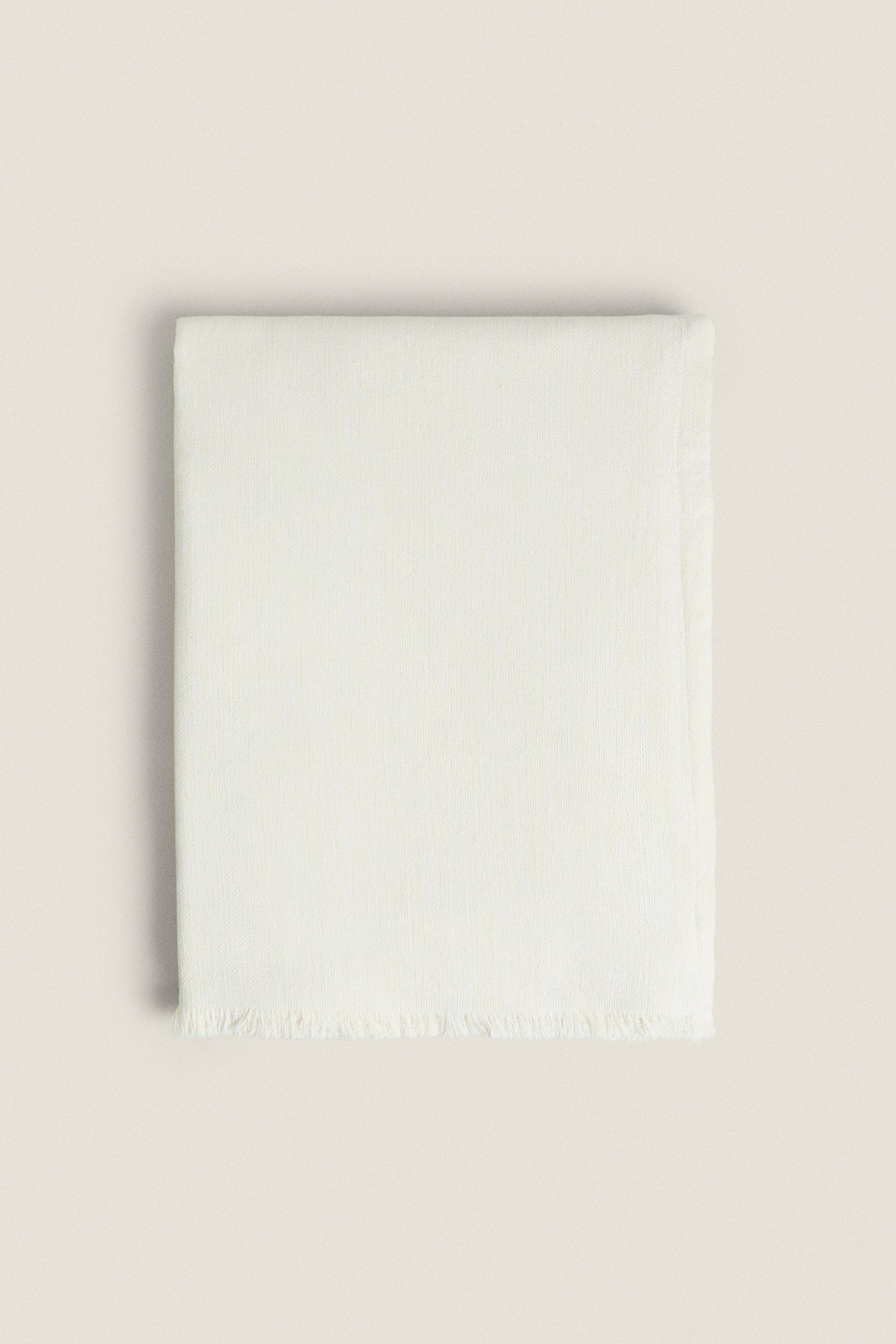 PLAIN MULTI-PURPOSE BLANKET