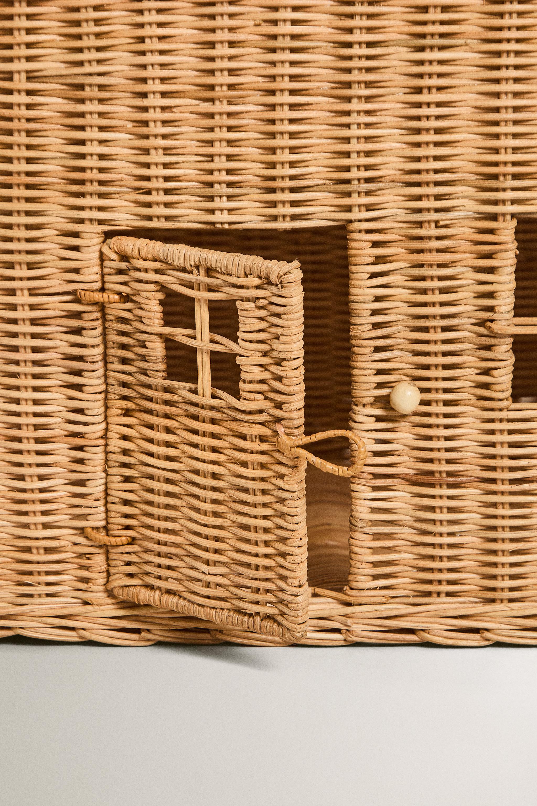 CHILDREN'S HOUSE CHEST BASKET