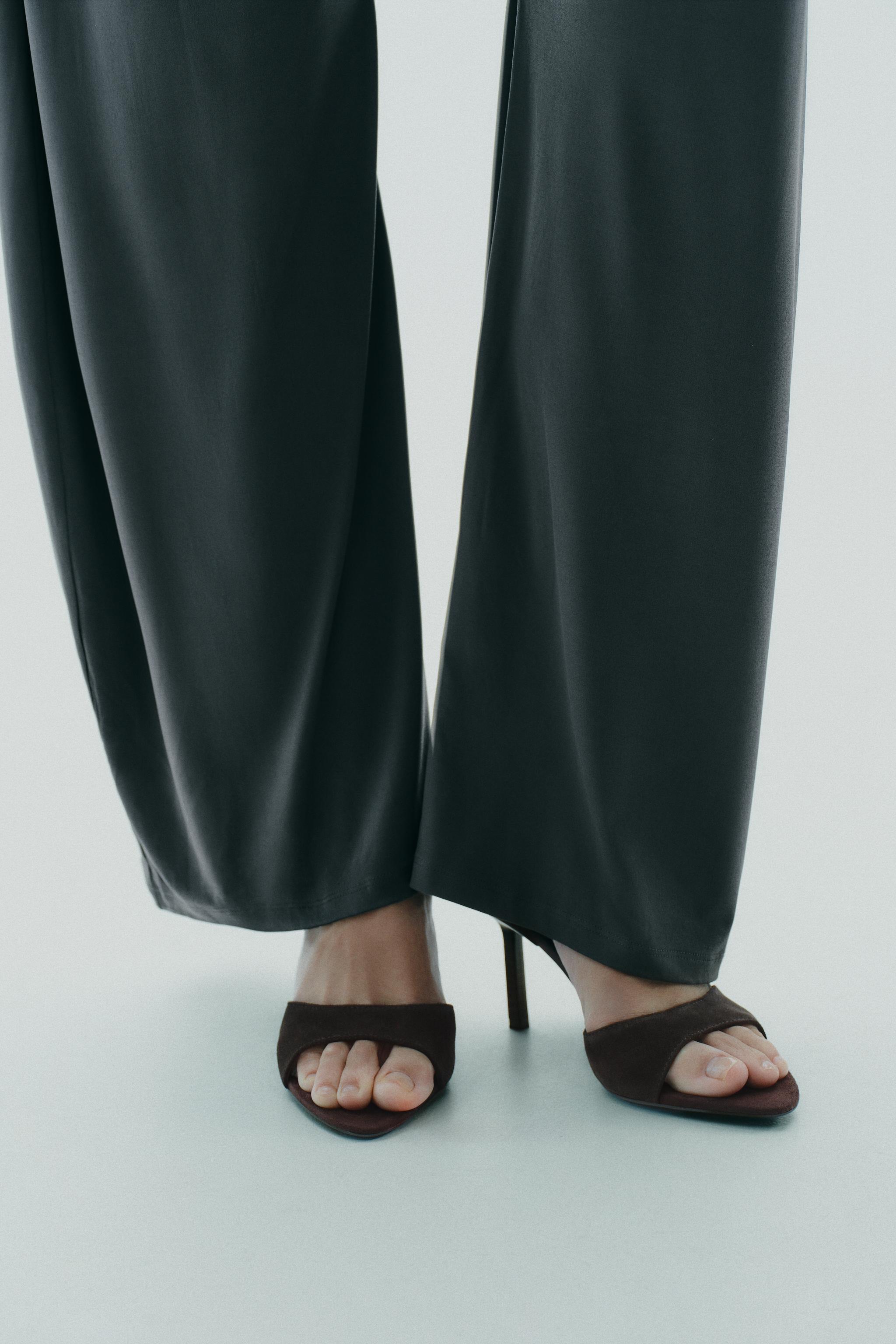 SPLIT LEATHER HEELED SANDALS