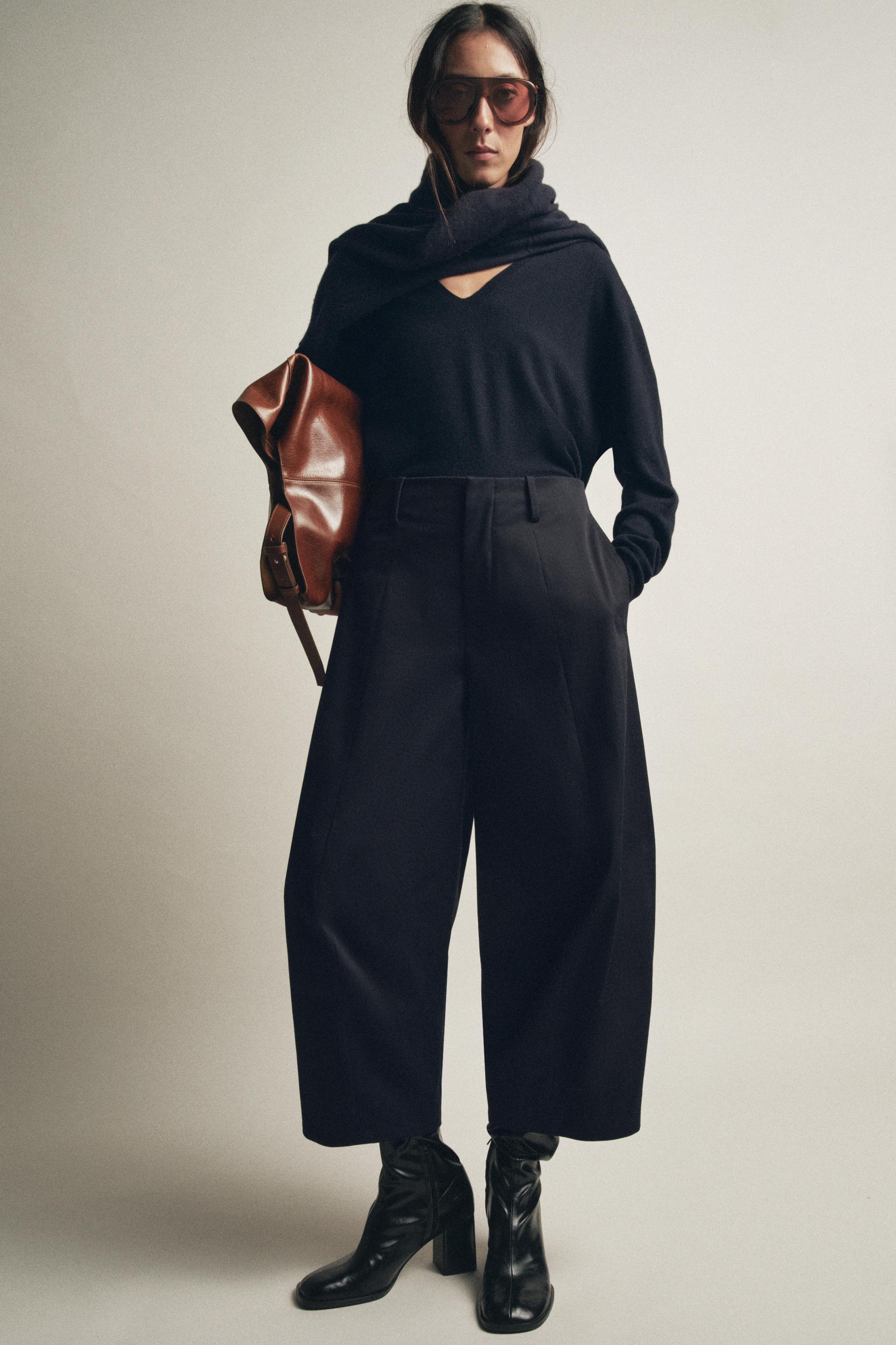 100% EXTRA-SOFT WOOL SWEATER