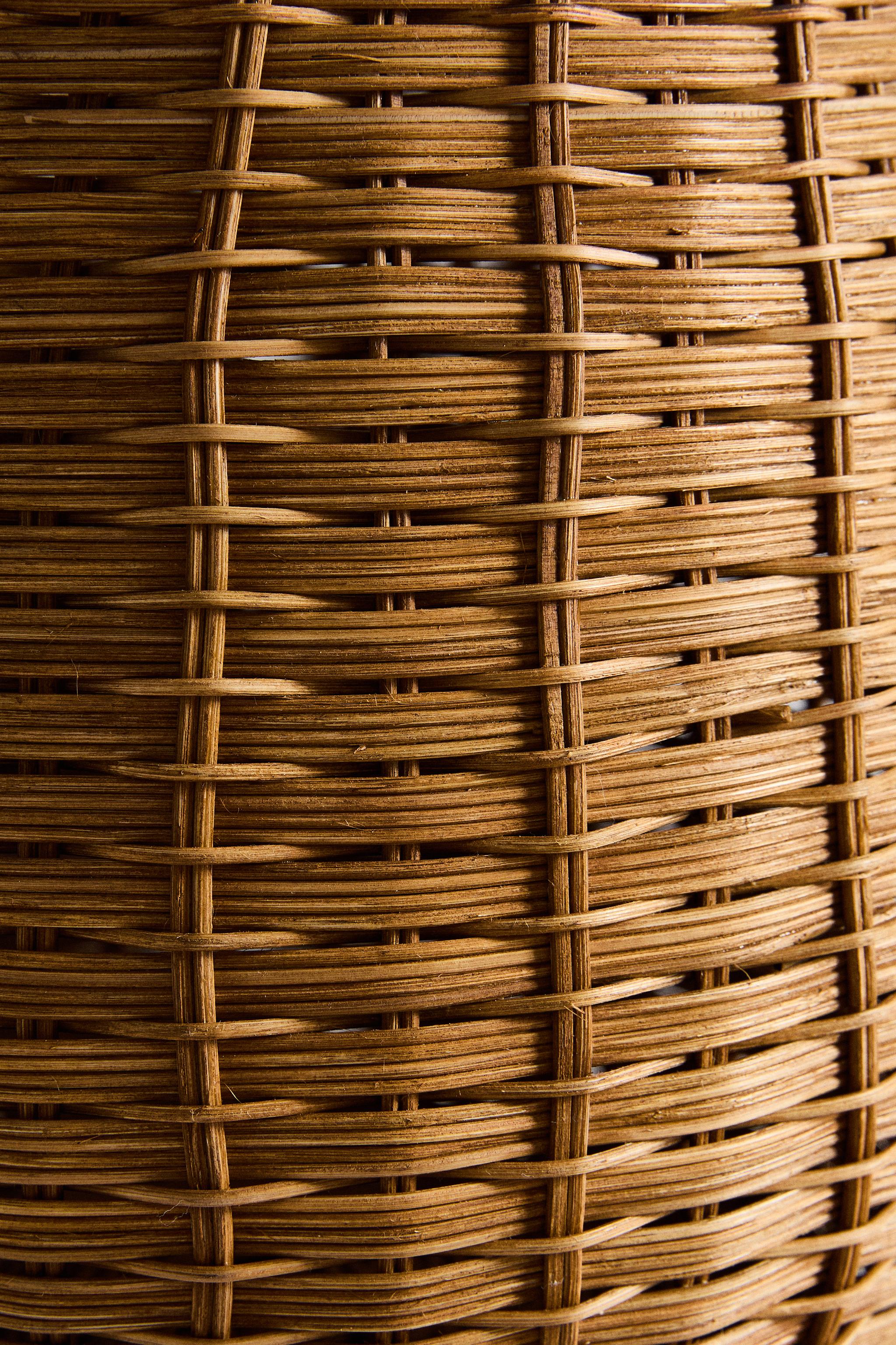 OVAL RATTAN BASKET