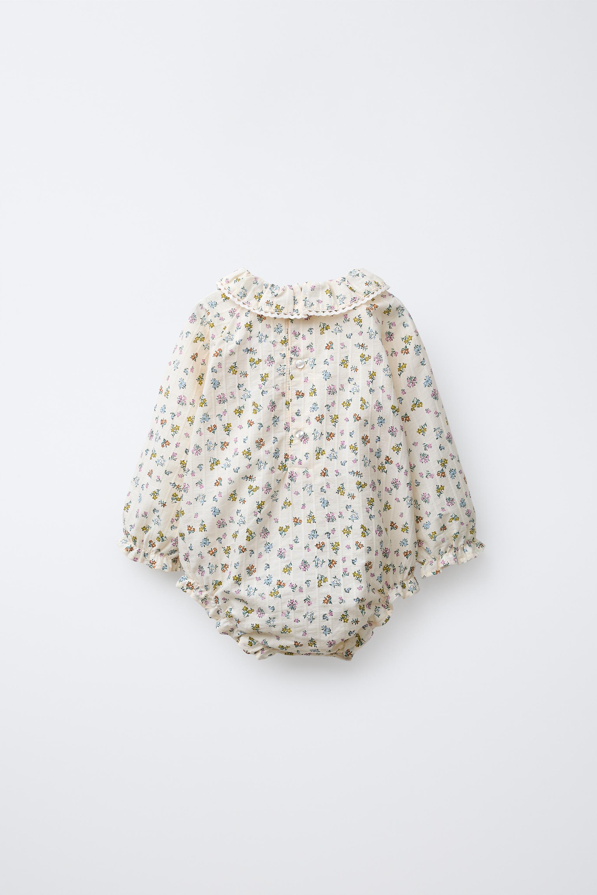 TEXTURED FLORAL BODYSUIT