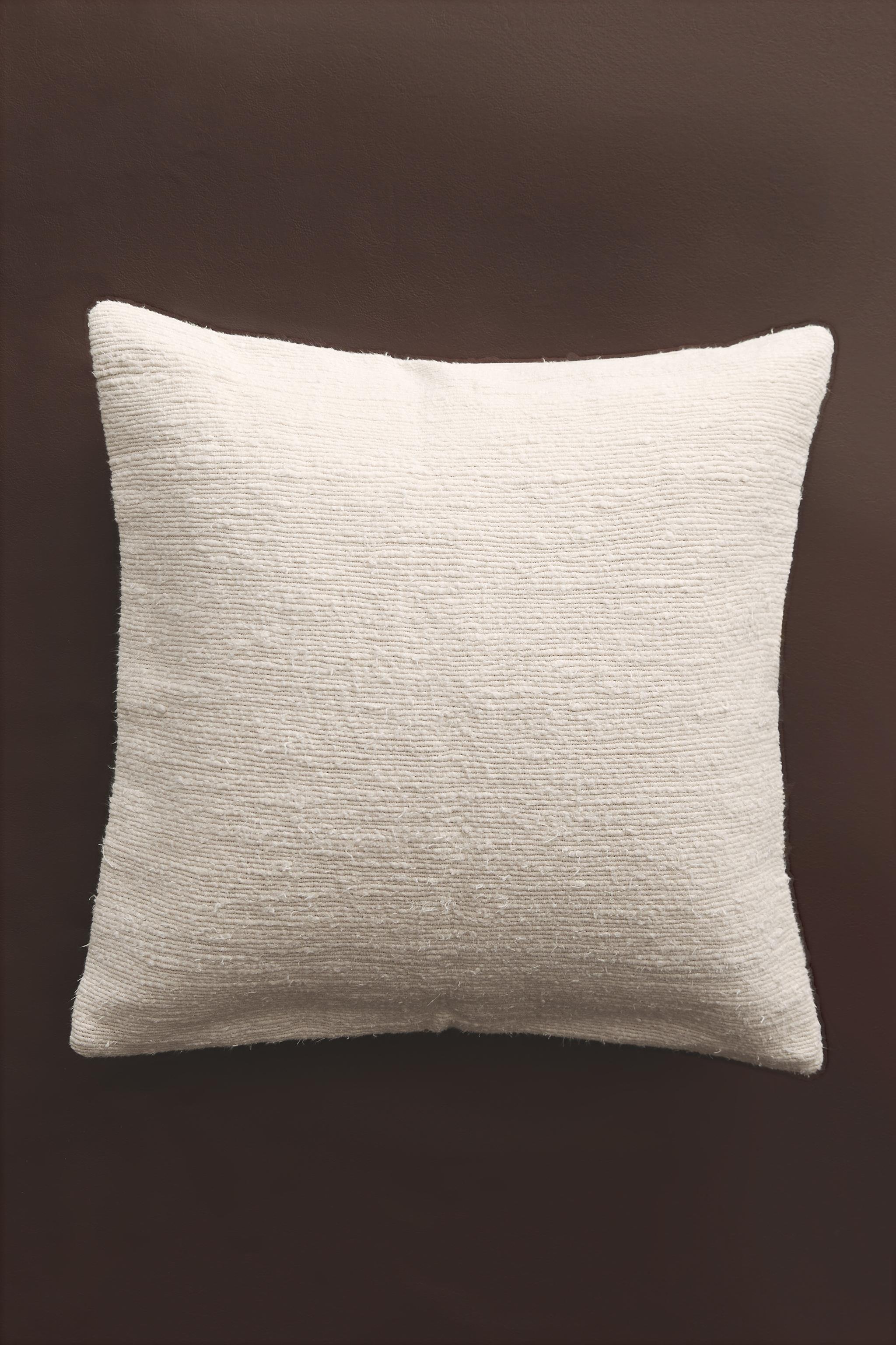 PLAITED THROW PILLOW COVER