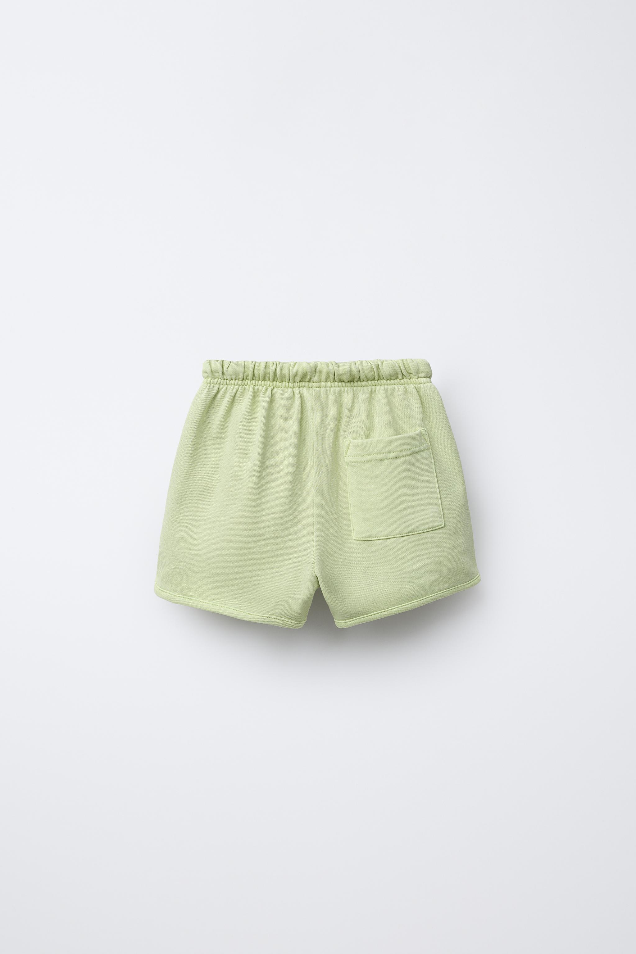 STRAIGHT GARMENT DYE LABEL PLUSH SHORTS