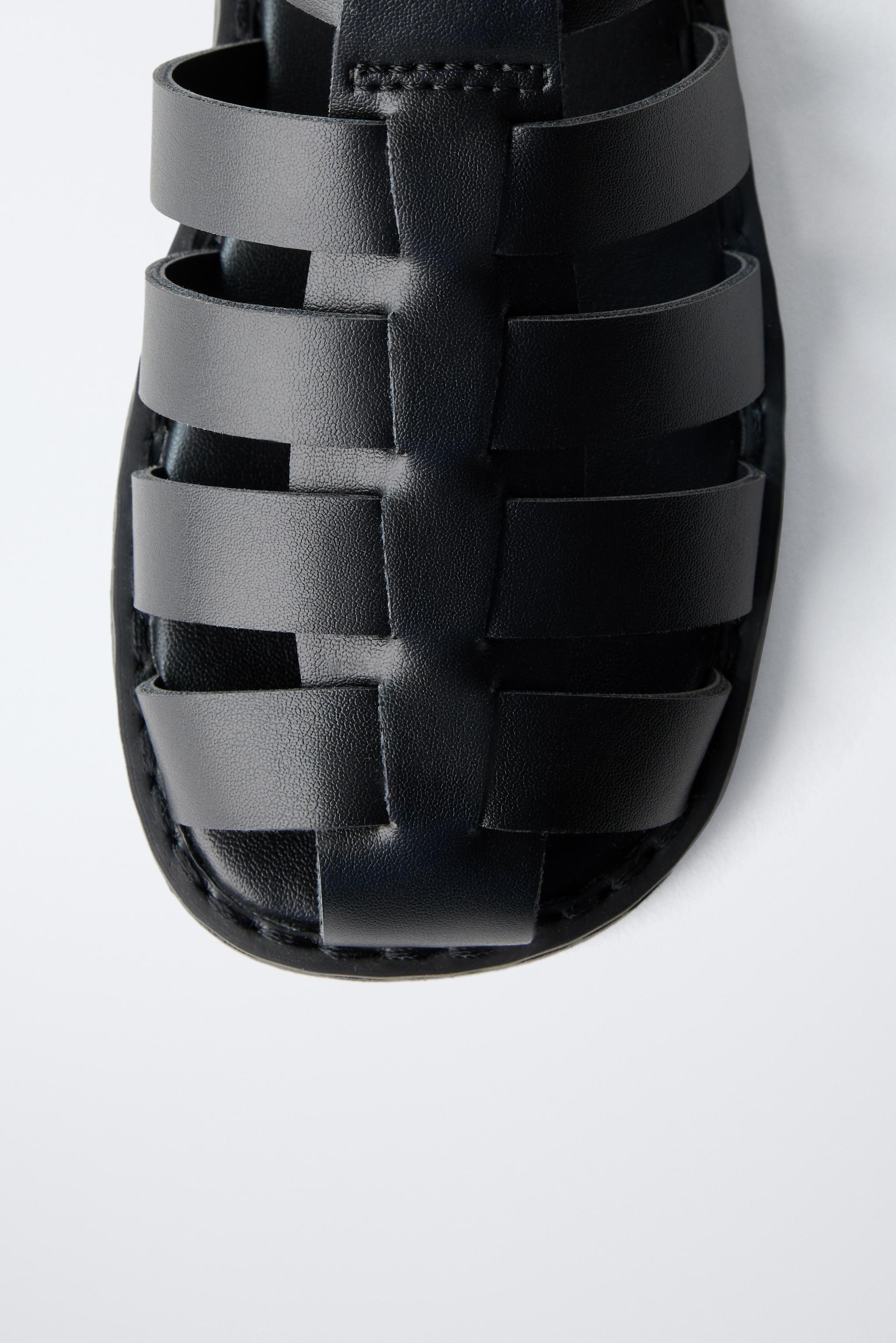 BUCKLED FISHERMAN SANDALS