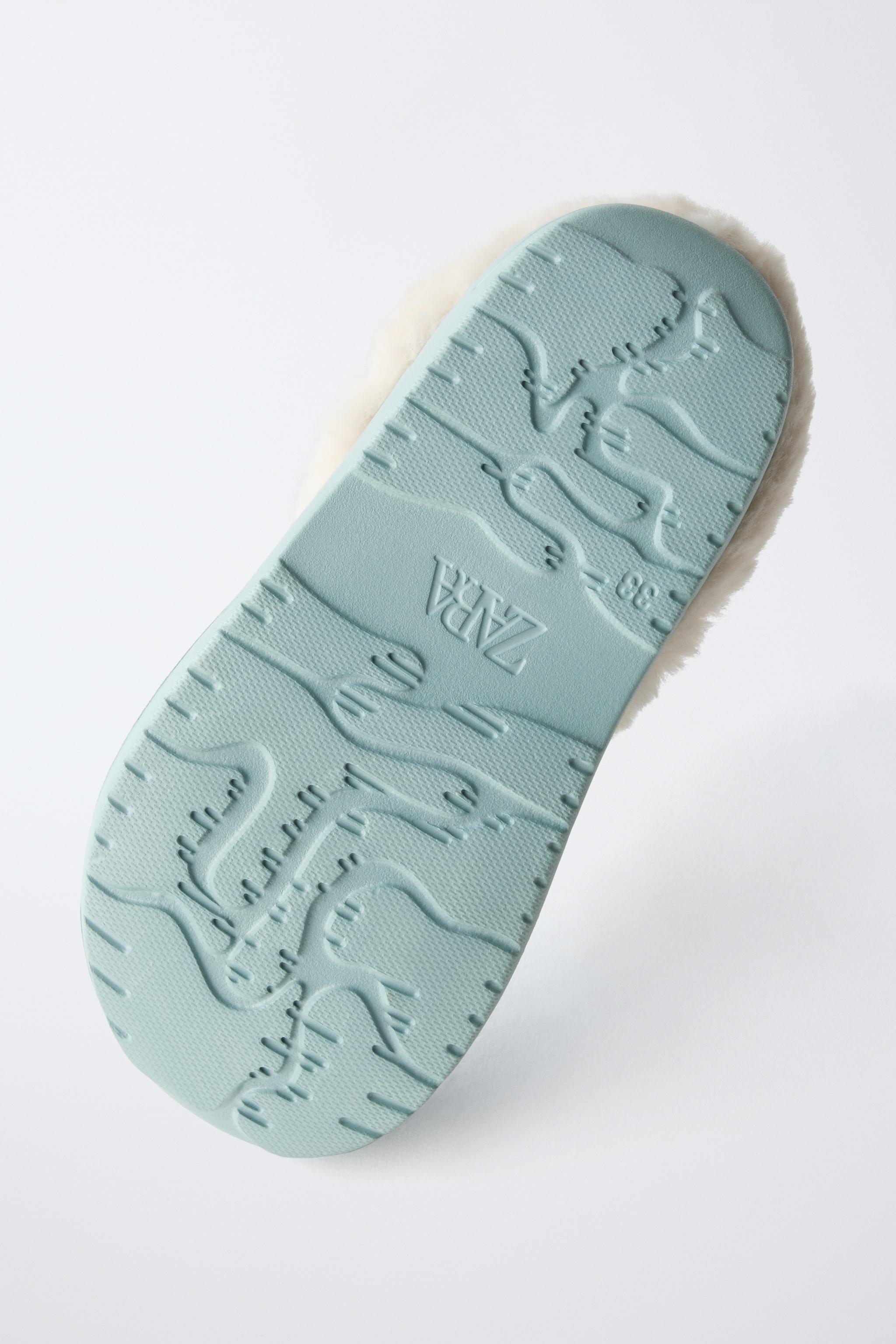 LILO & STITCH © DISNEY FAUX FUR CLOGS