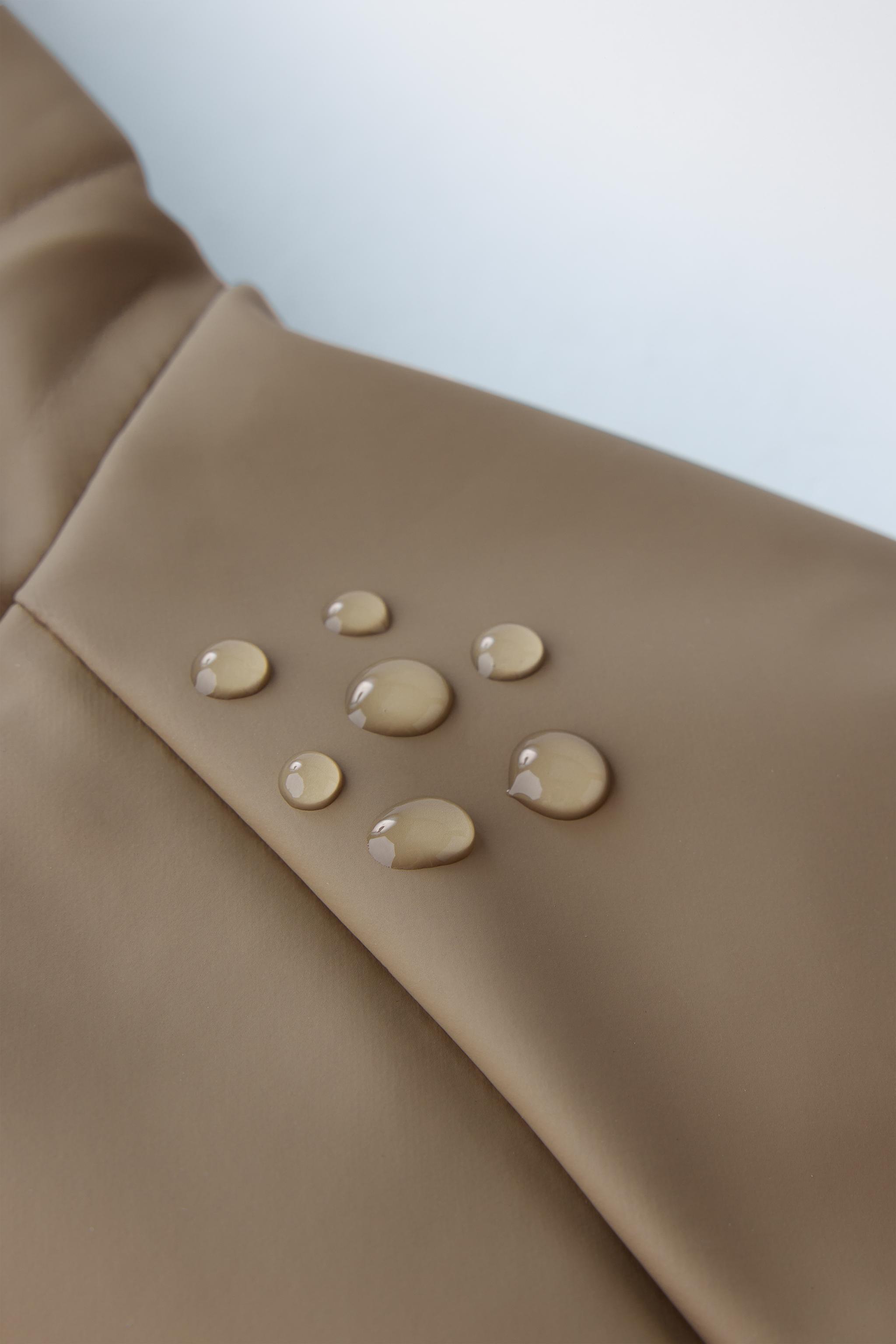 WATER RESISTANT RUBBERIZED RAINCOAT