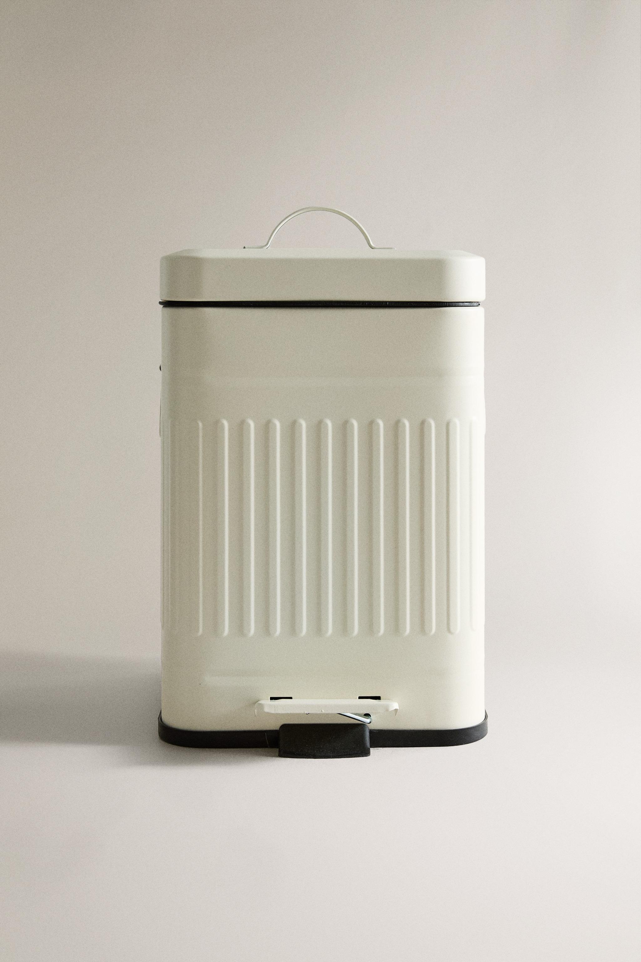 MINI KITCHEN TRASH CAN