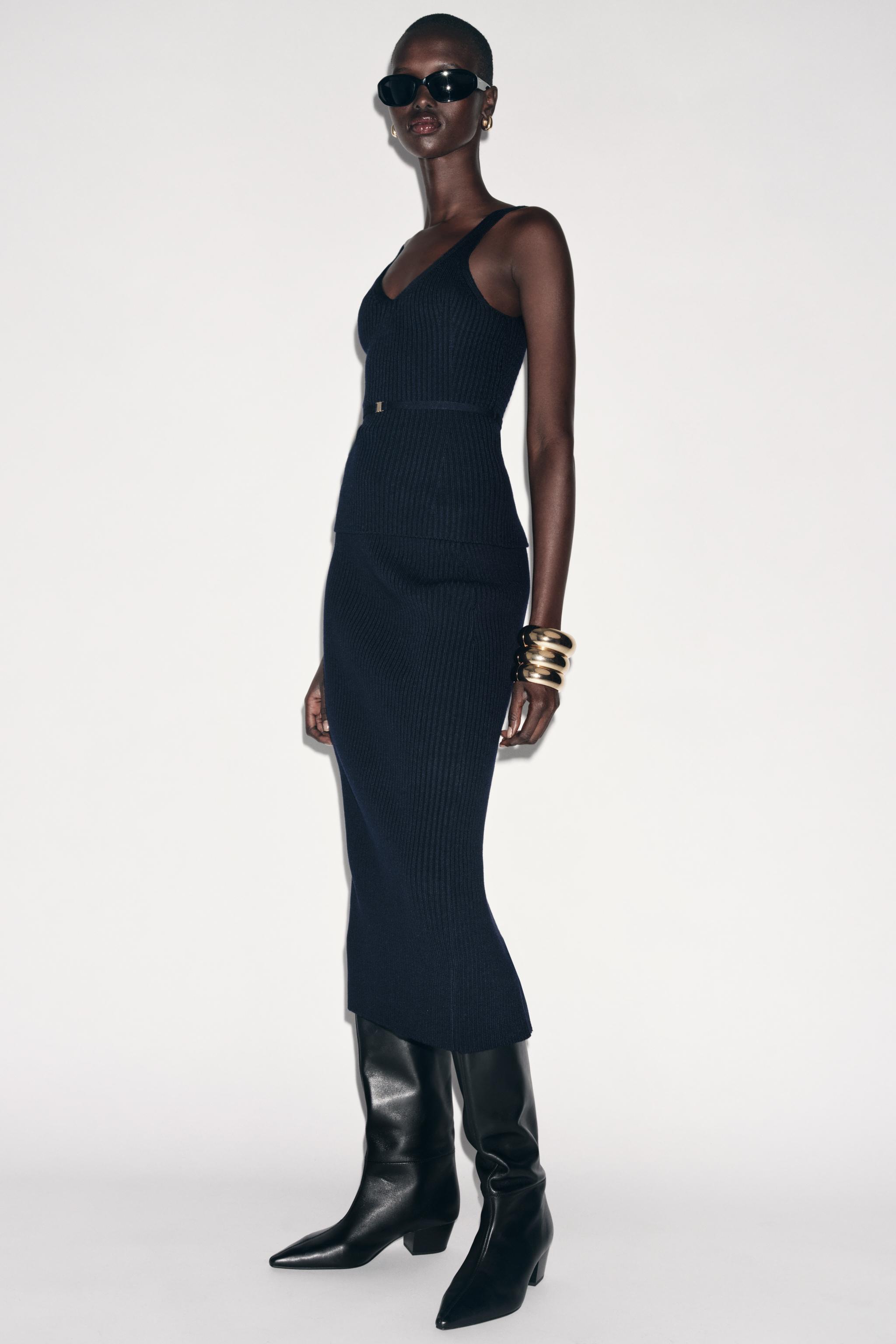 RIBBED KNIT MIDI SKIRT