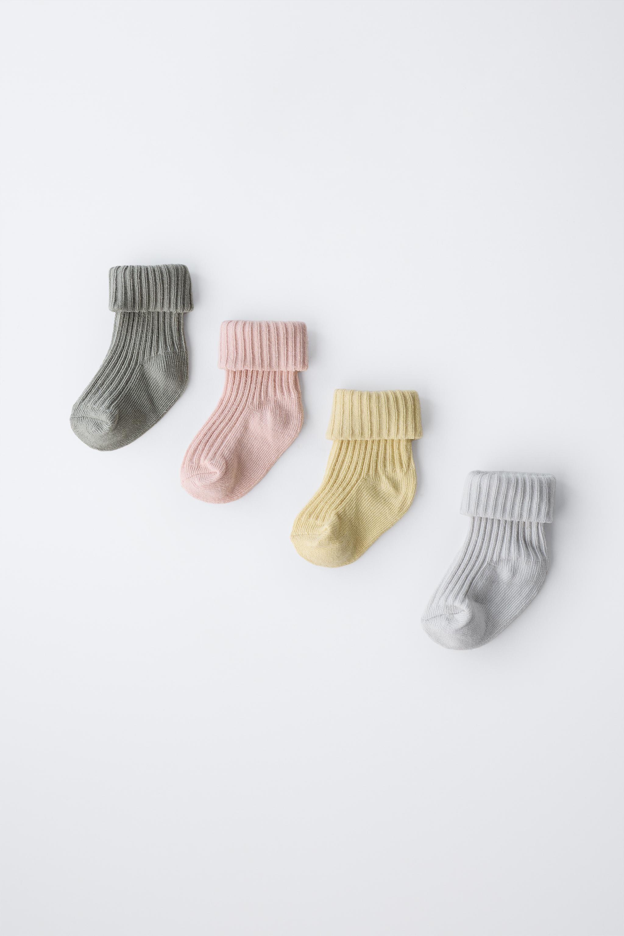 FOUR-PACK OF SOCKS IN BOX