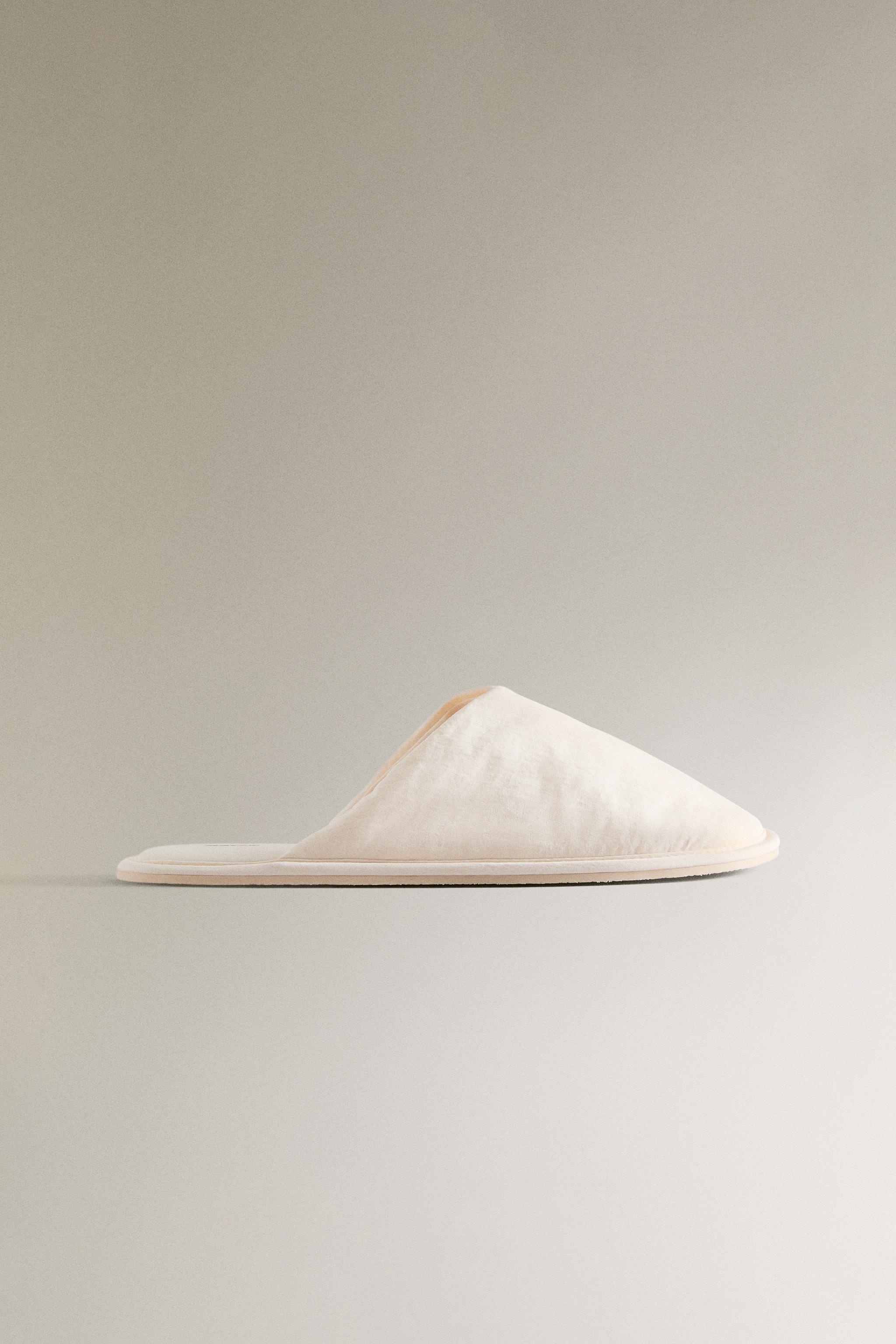 ASYMMETRIC TECHNICAL FABRIC SLIPPERS