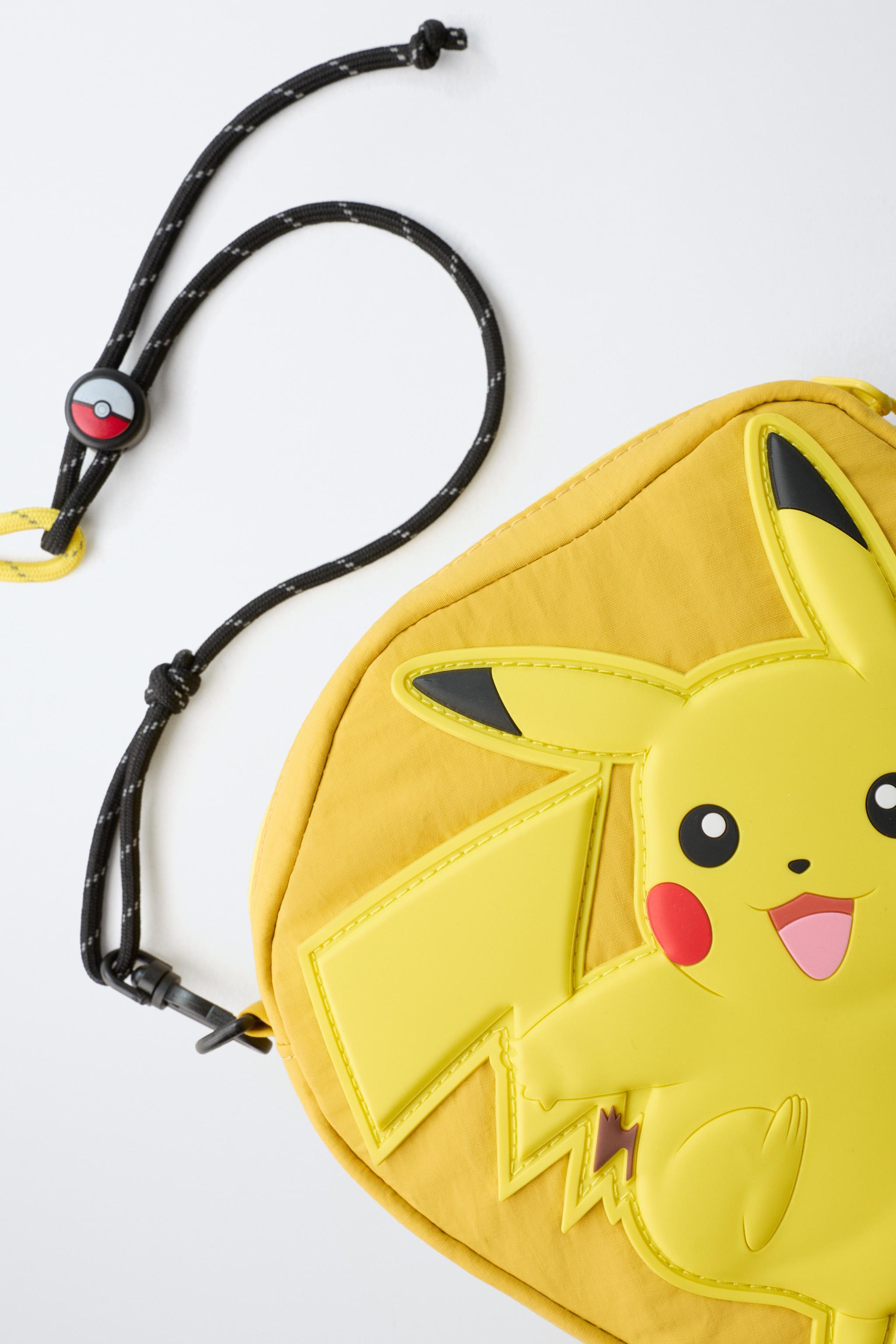 PIKACHU POKÉMON ™ CROSSBODY BAG