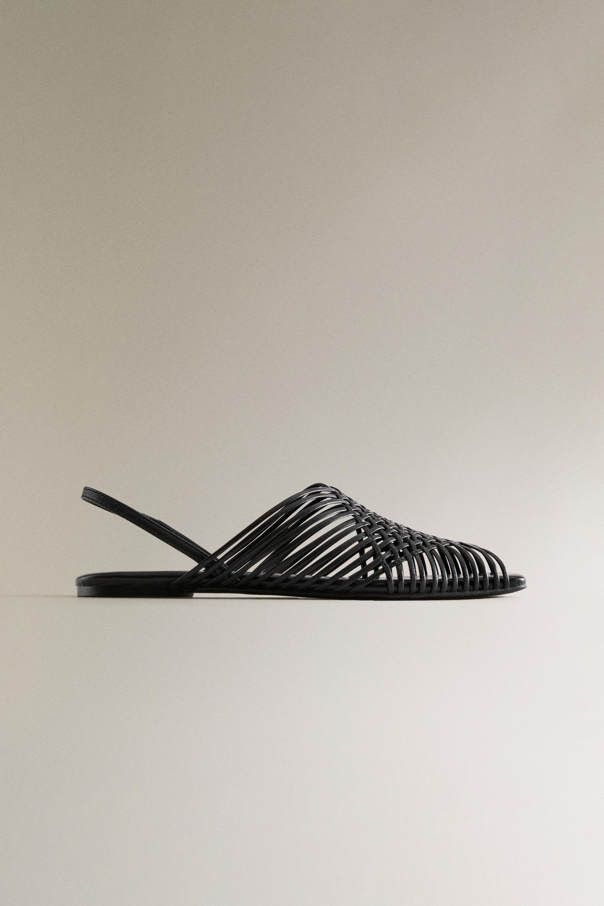 CRISS-CROSS STRAP LEATHER SANDALS