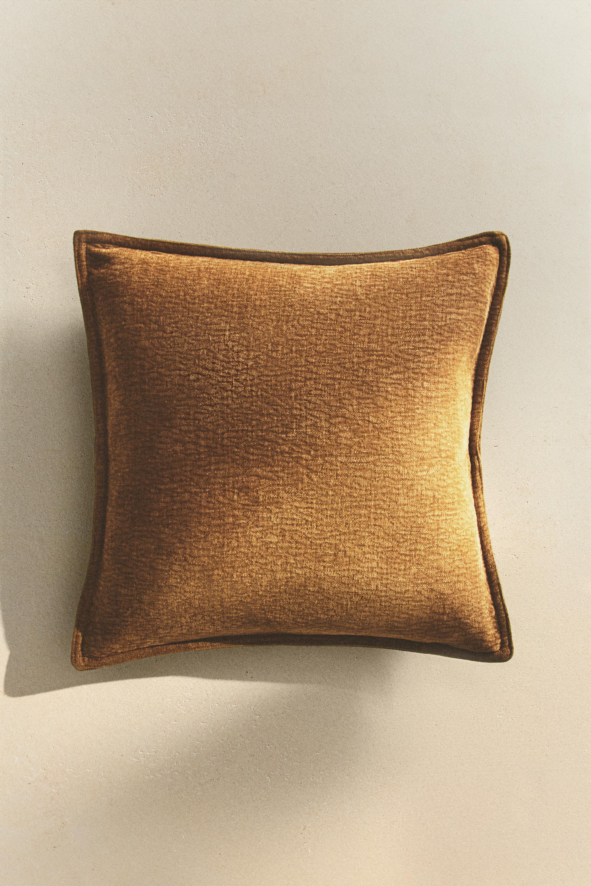 TEXTURED THROW PILLOW COVER