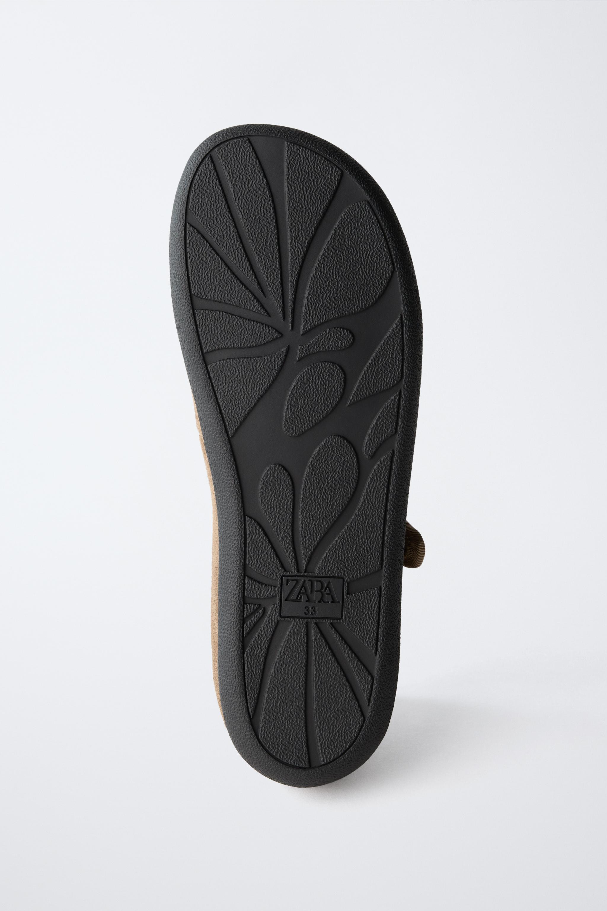 BAREFOOT LEATHER BALLET FLATS