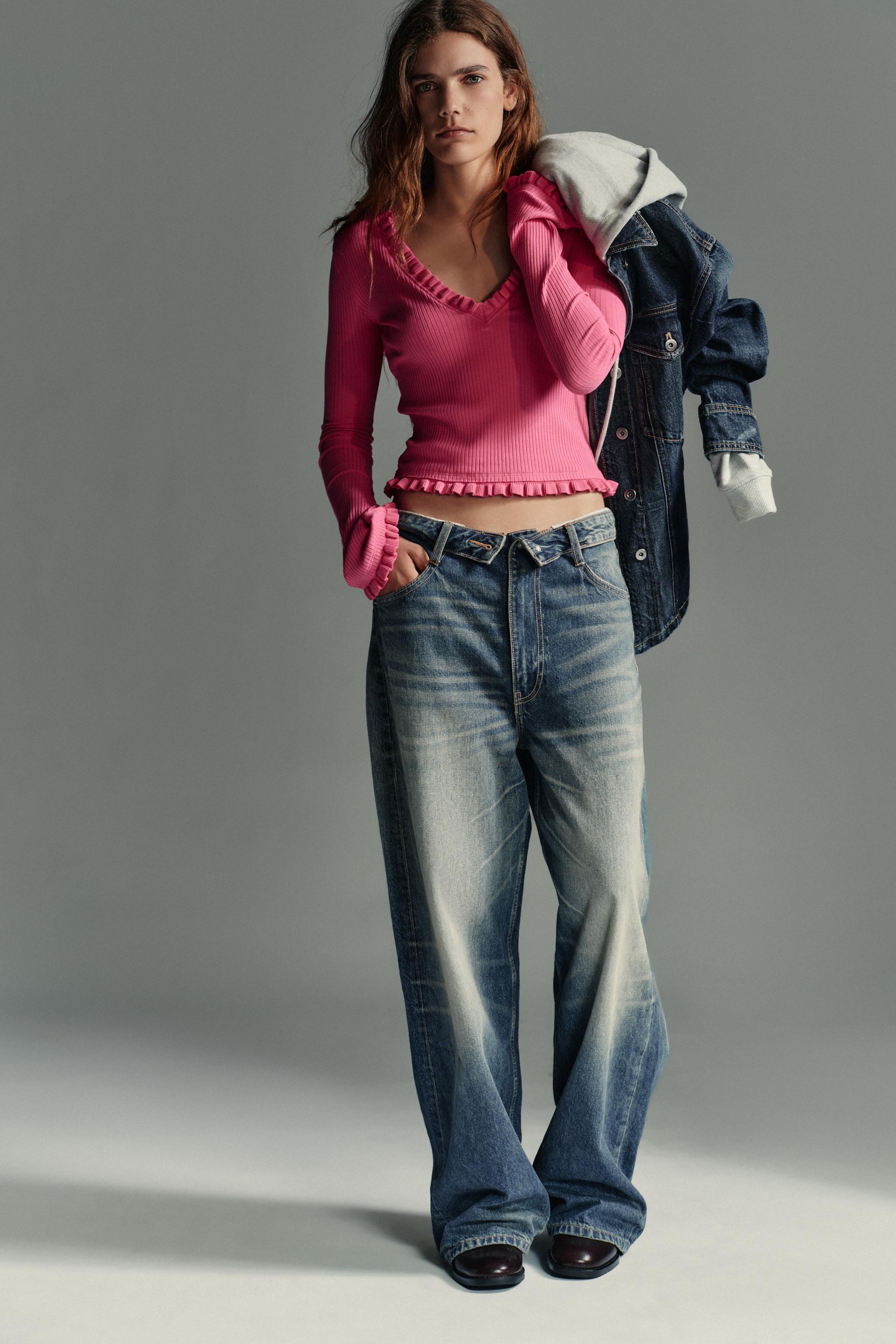 RUFFLED LONG SLEEVE TOP