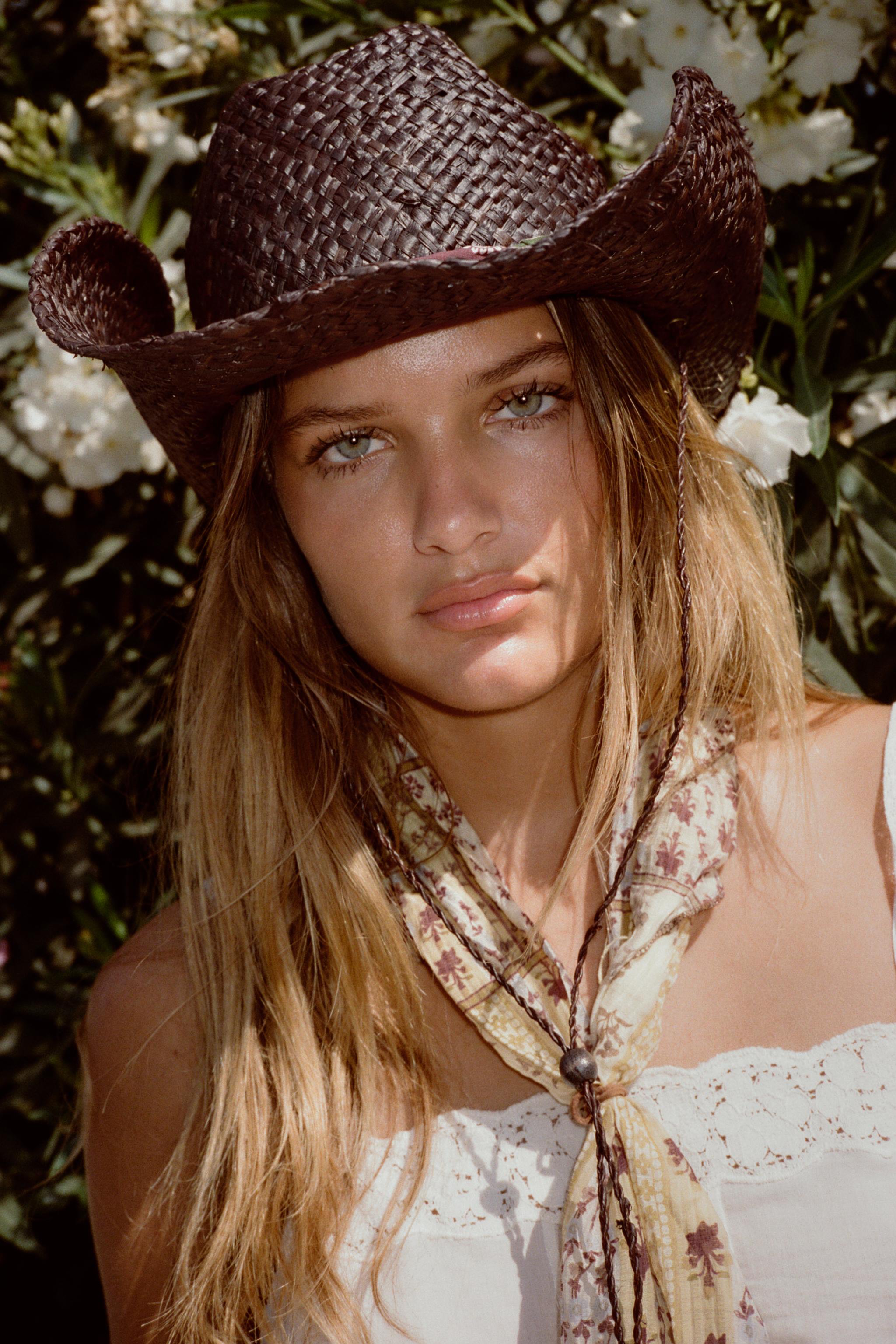 FEATHER PRINT BANDANA