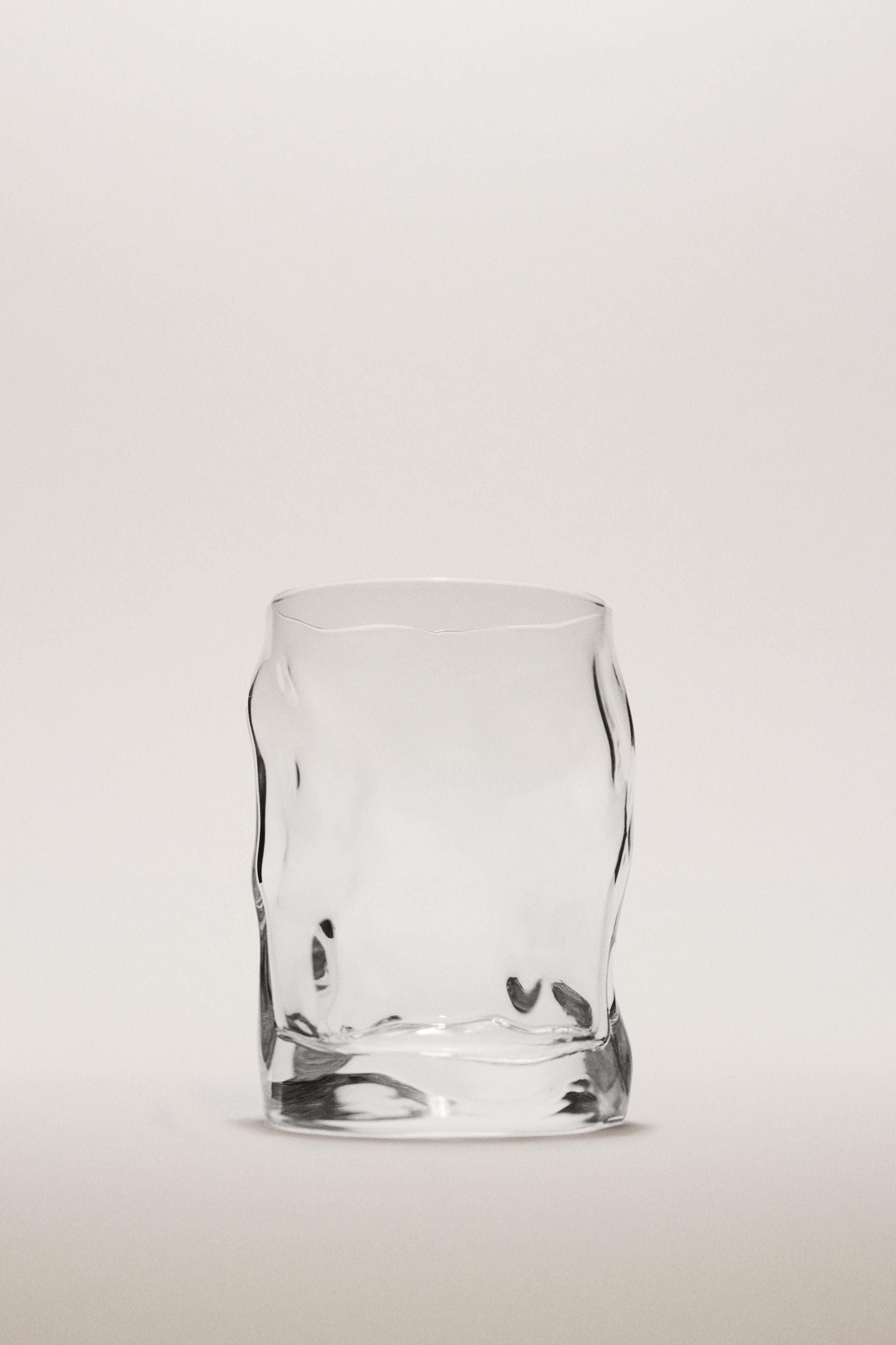 WAVY GLASS TUMBLER