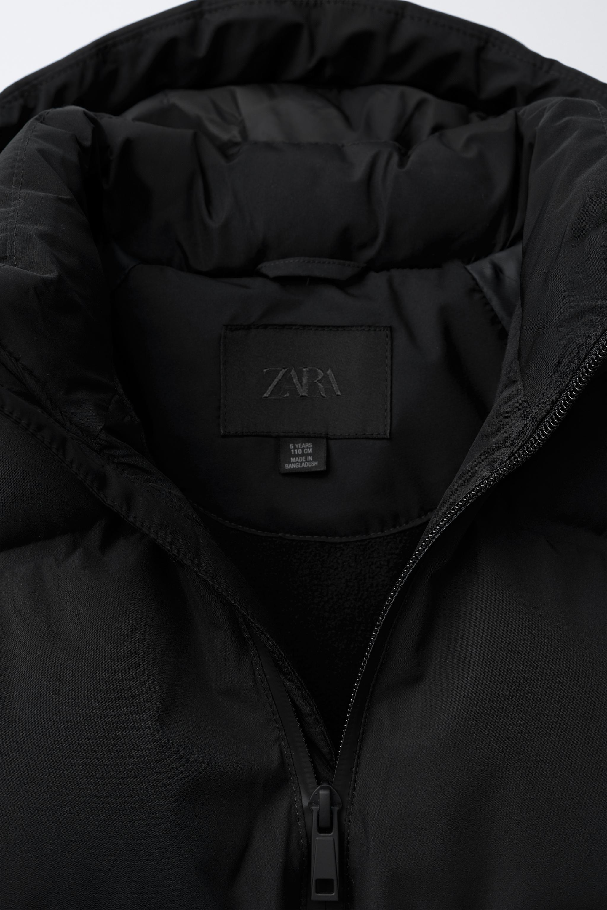 WATER REPELLENT HOODED PUFFER JACKET