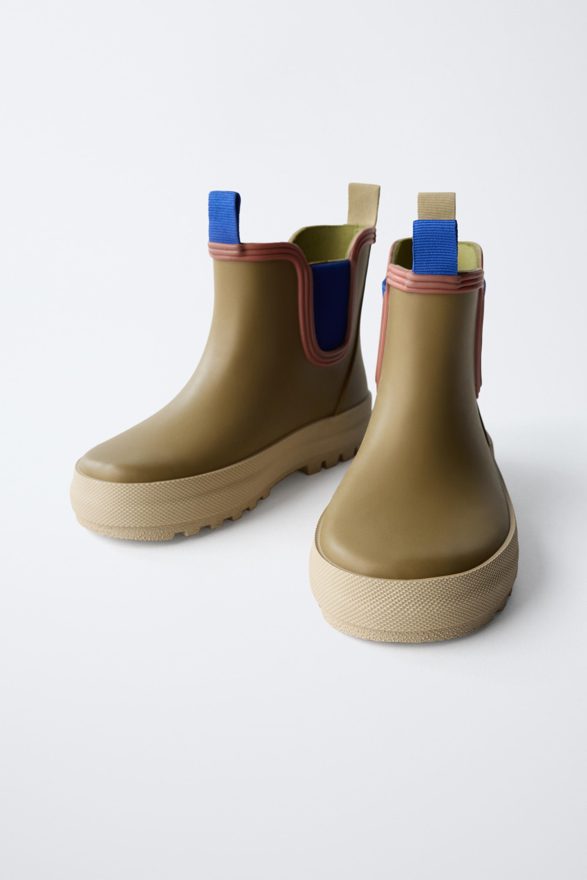 ELASTIC RAIN BOOTS