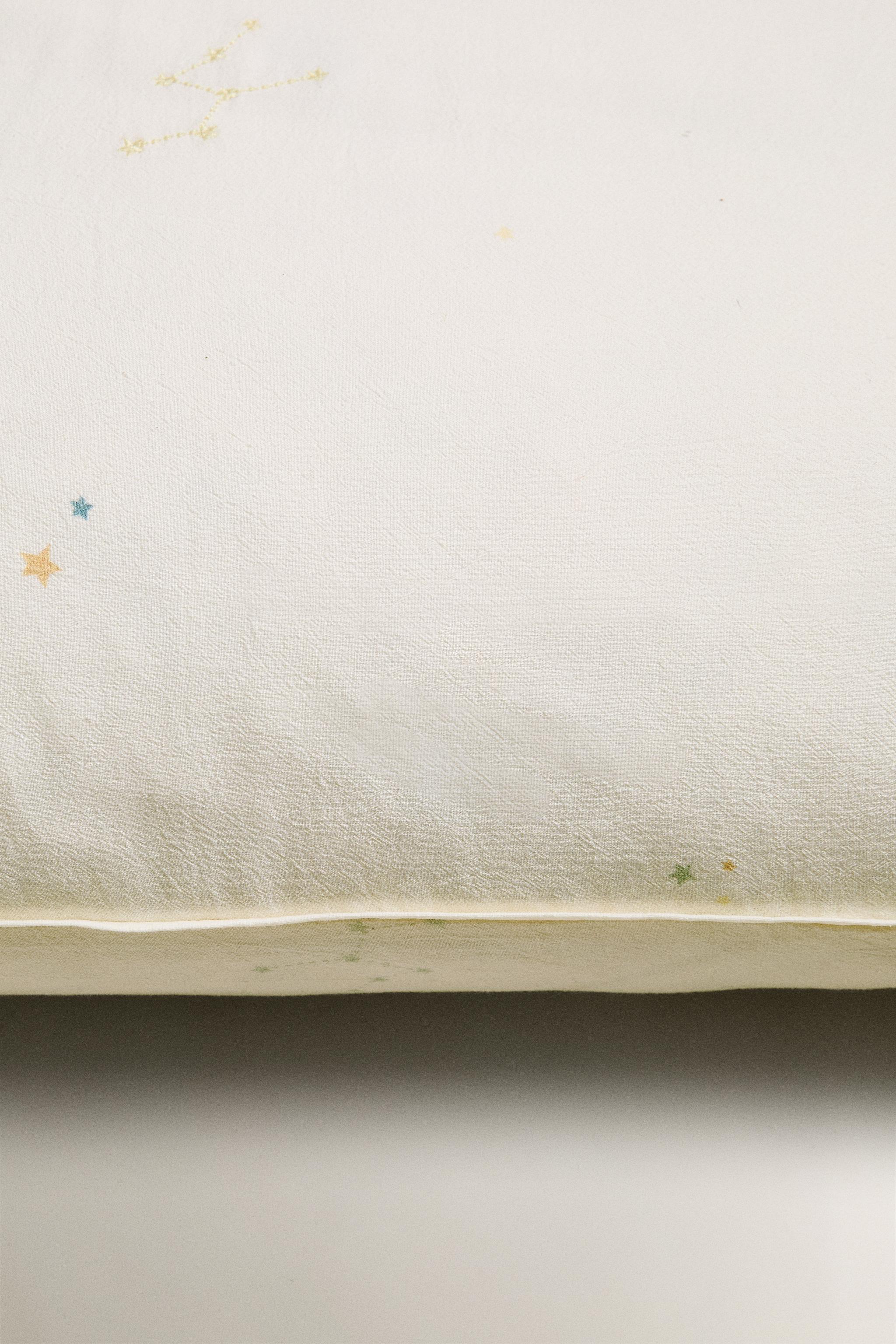 CHILDREN'S CONSTELLATION PILLOWCASE