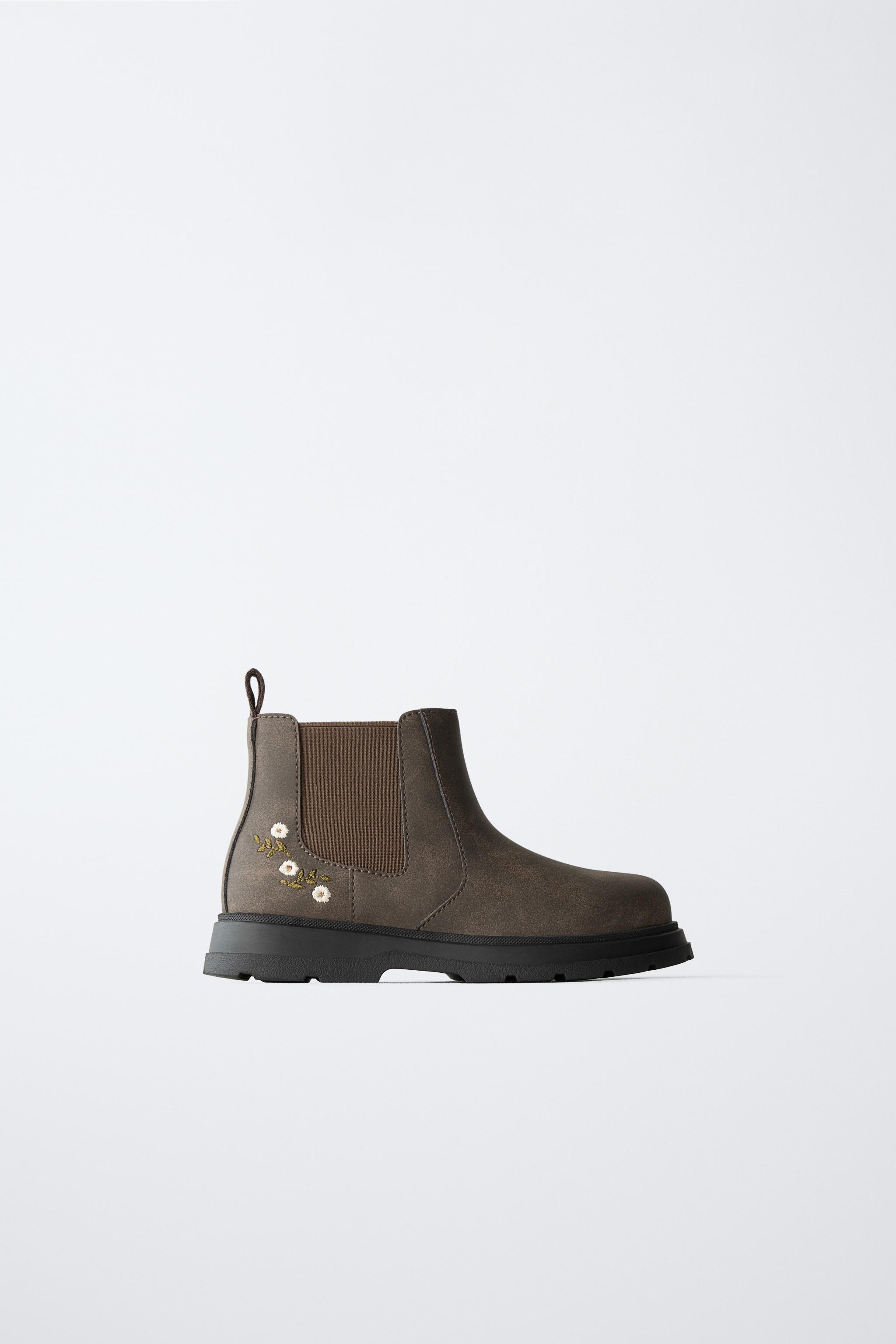 FLOWER CHELSEA BOOTS