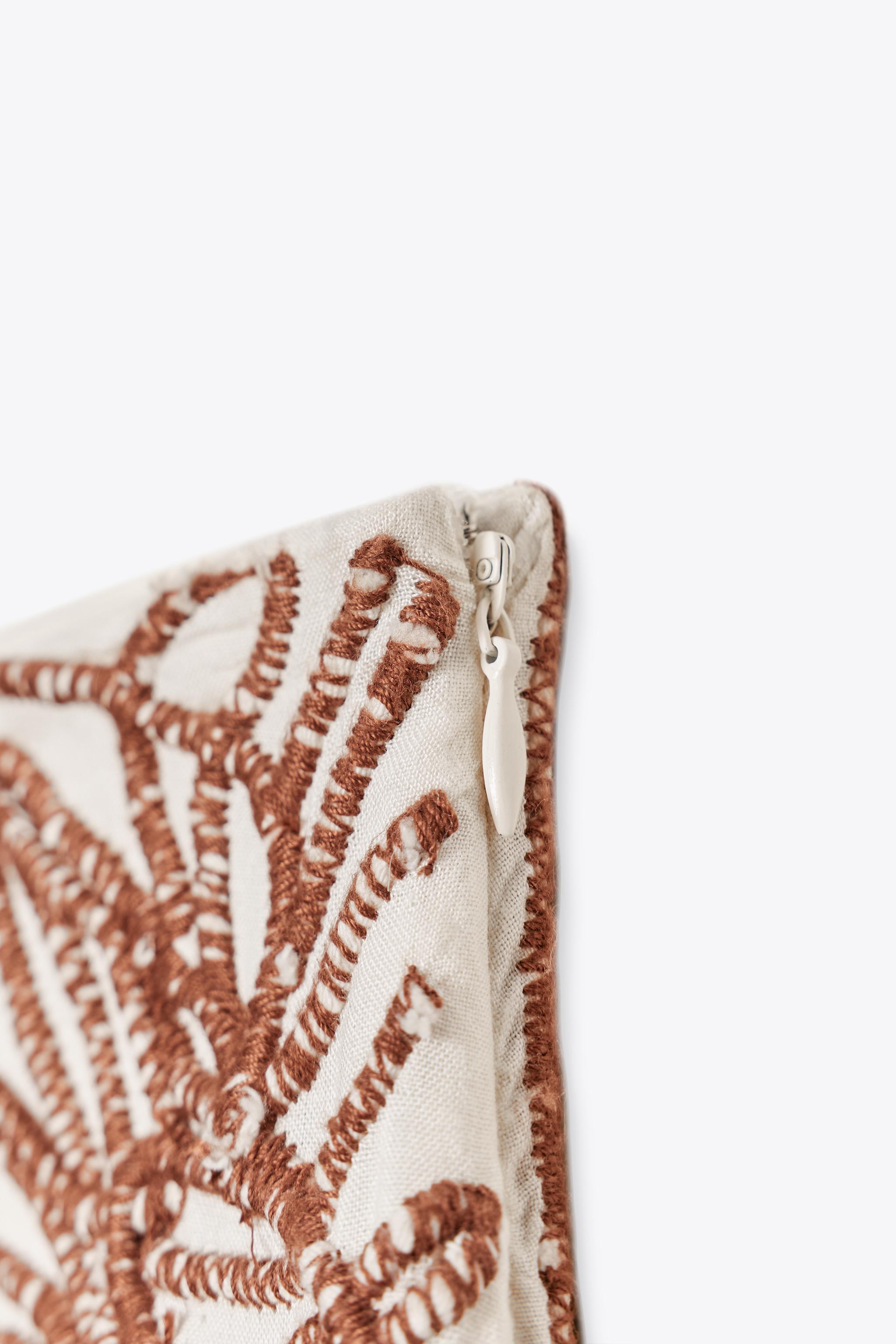 ZW COLLECTION FLORAL EMBROIDERED MINI SKIRT