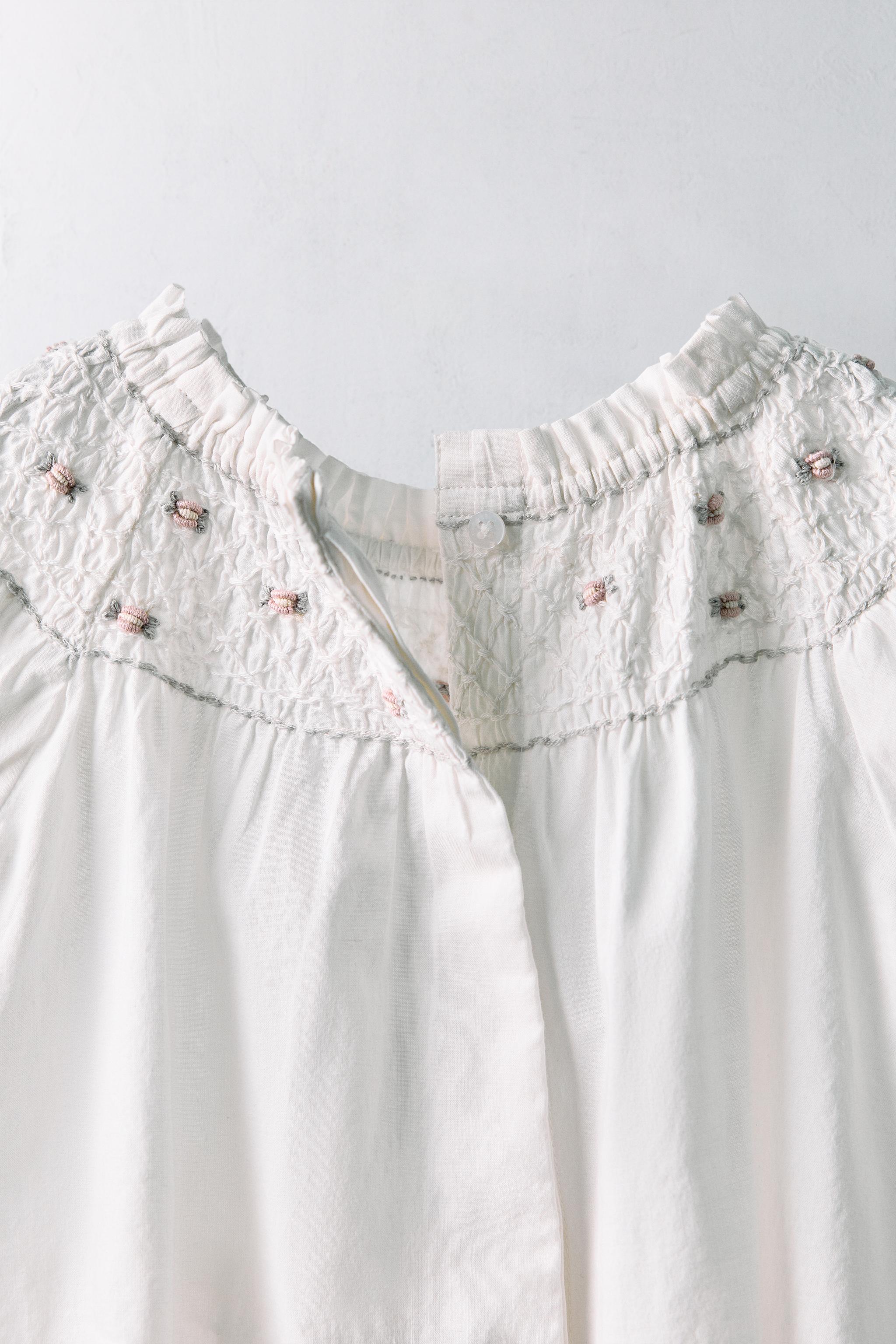 1 MONTH - 3 YEARS/ EMBROIDERED FLORAL SHIRT AND BLOOMERS SET LIMITED EDITION