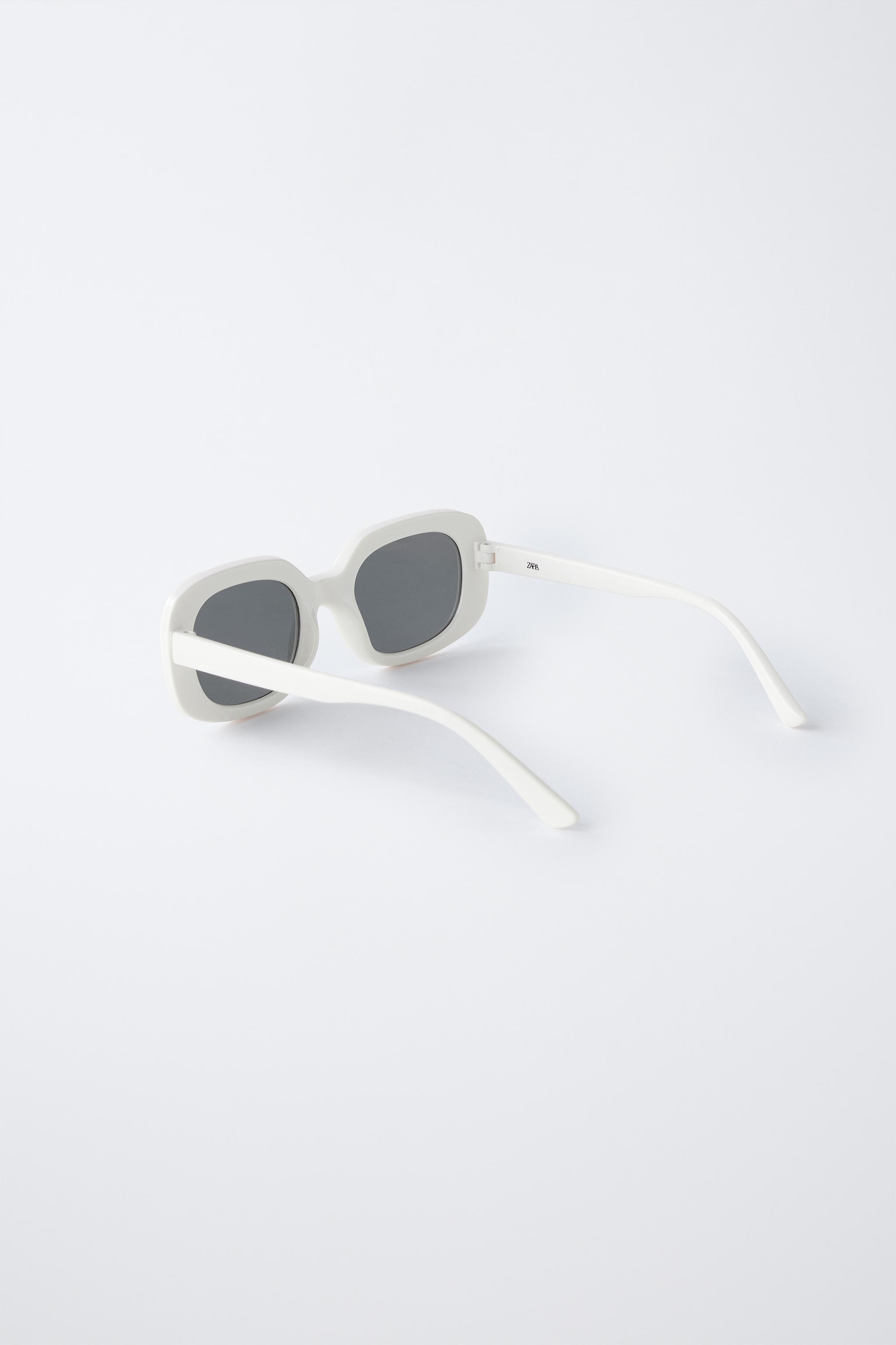 RECTANGULAR SUNGLASSES