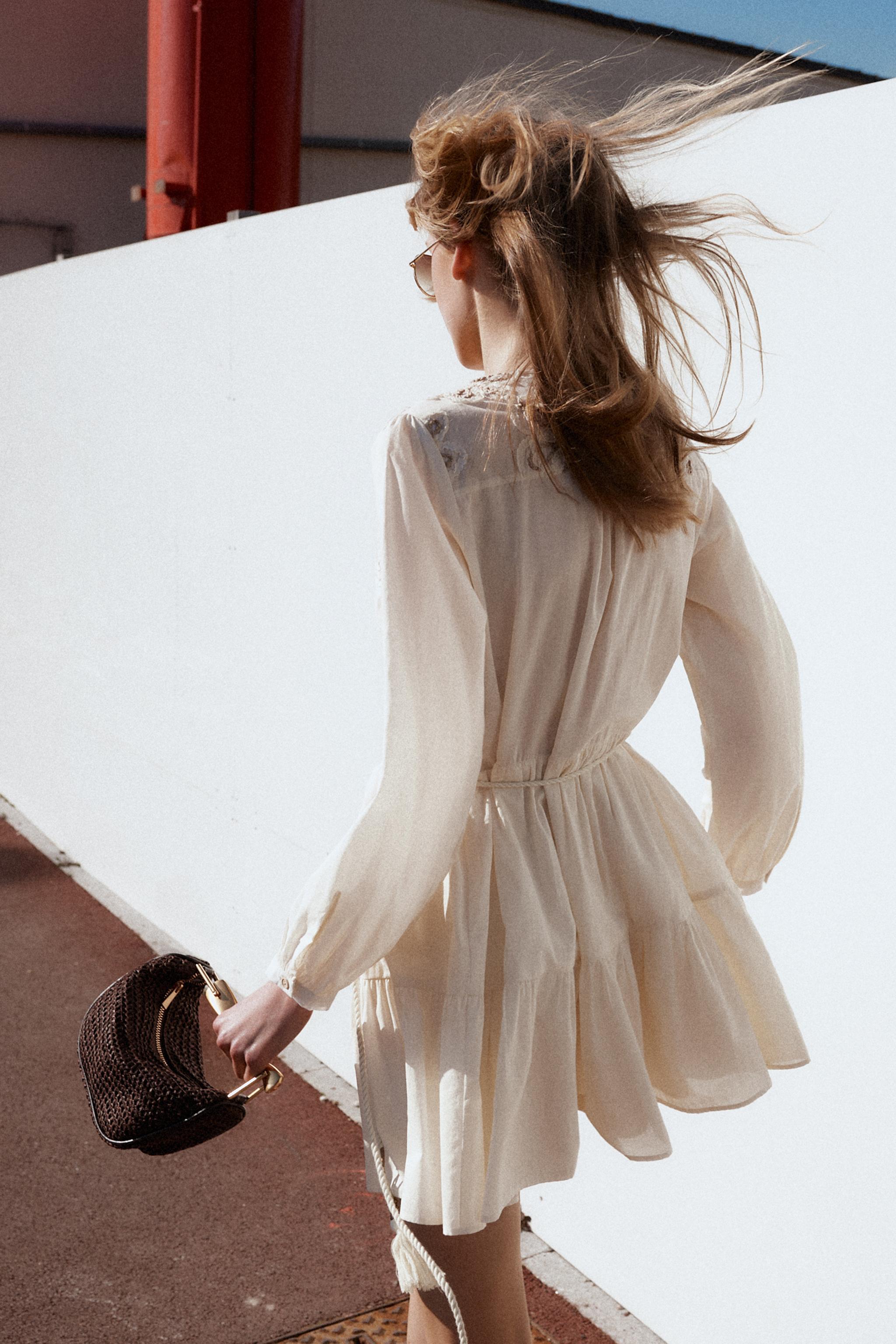 MINI BAG WITH METALLIC HANDLE