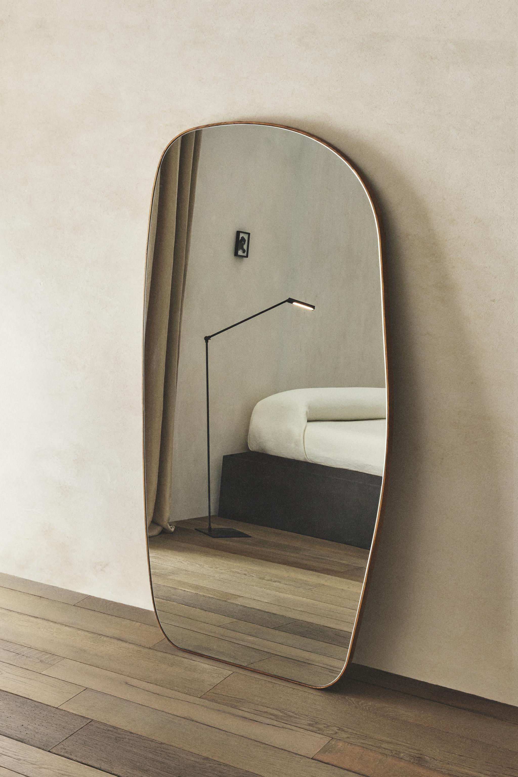 IRREGULAR FULL LENGTH MIRROR
