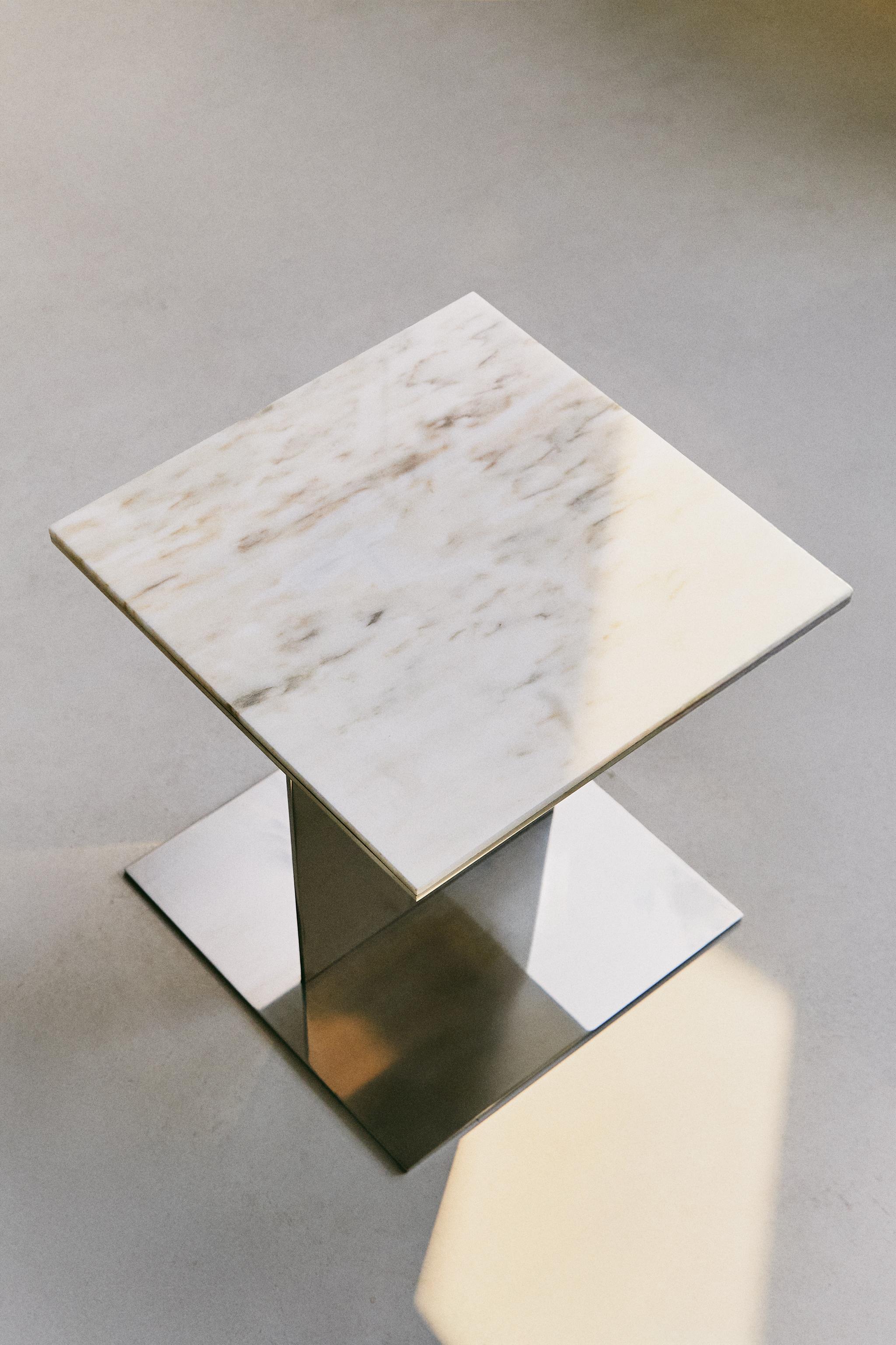 SIDETABLE 05