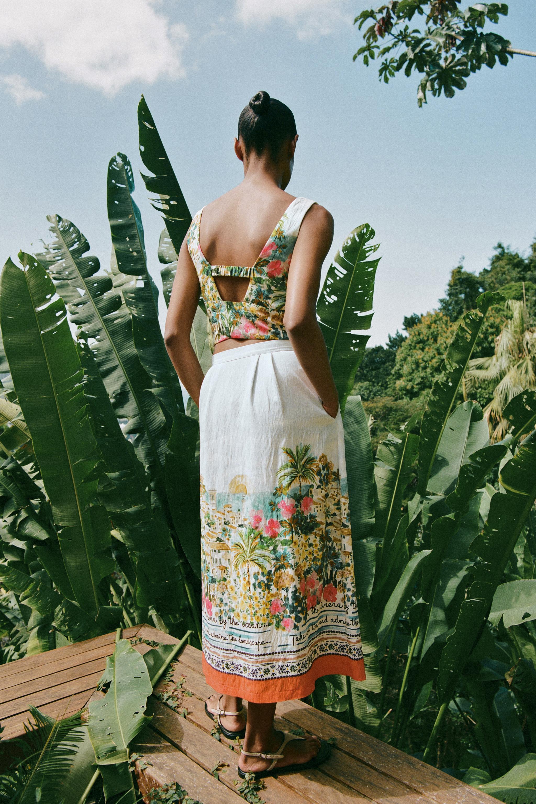 PRINTED MIDI CAPE SKIRT