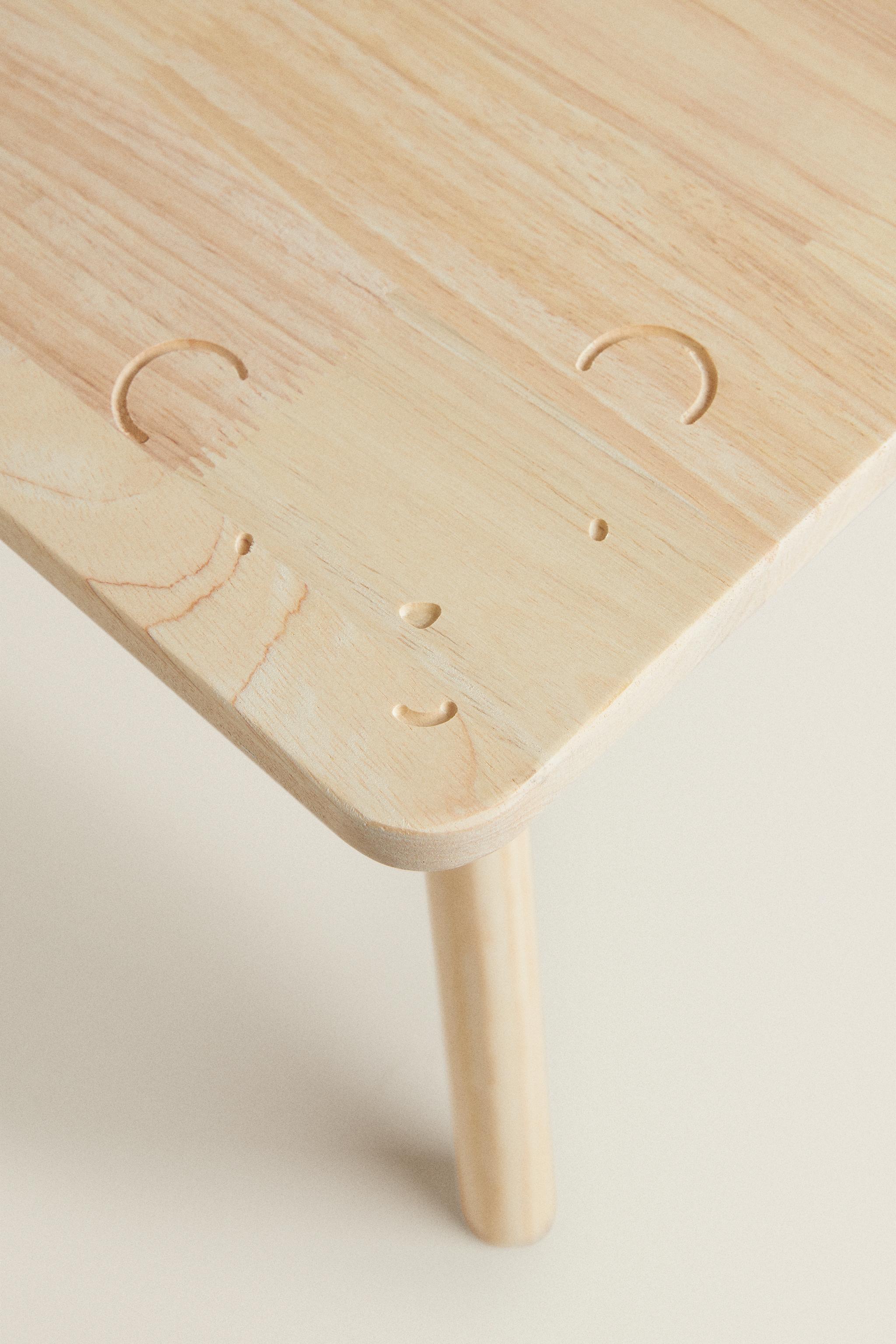 BEAR WOODEN TABLE