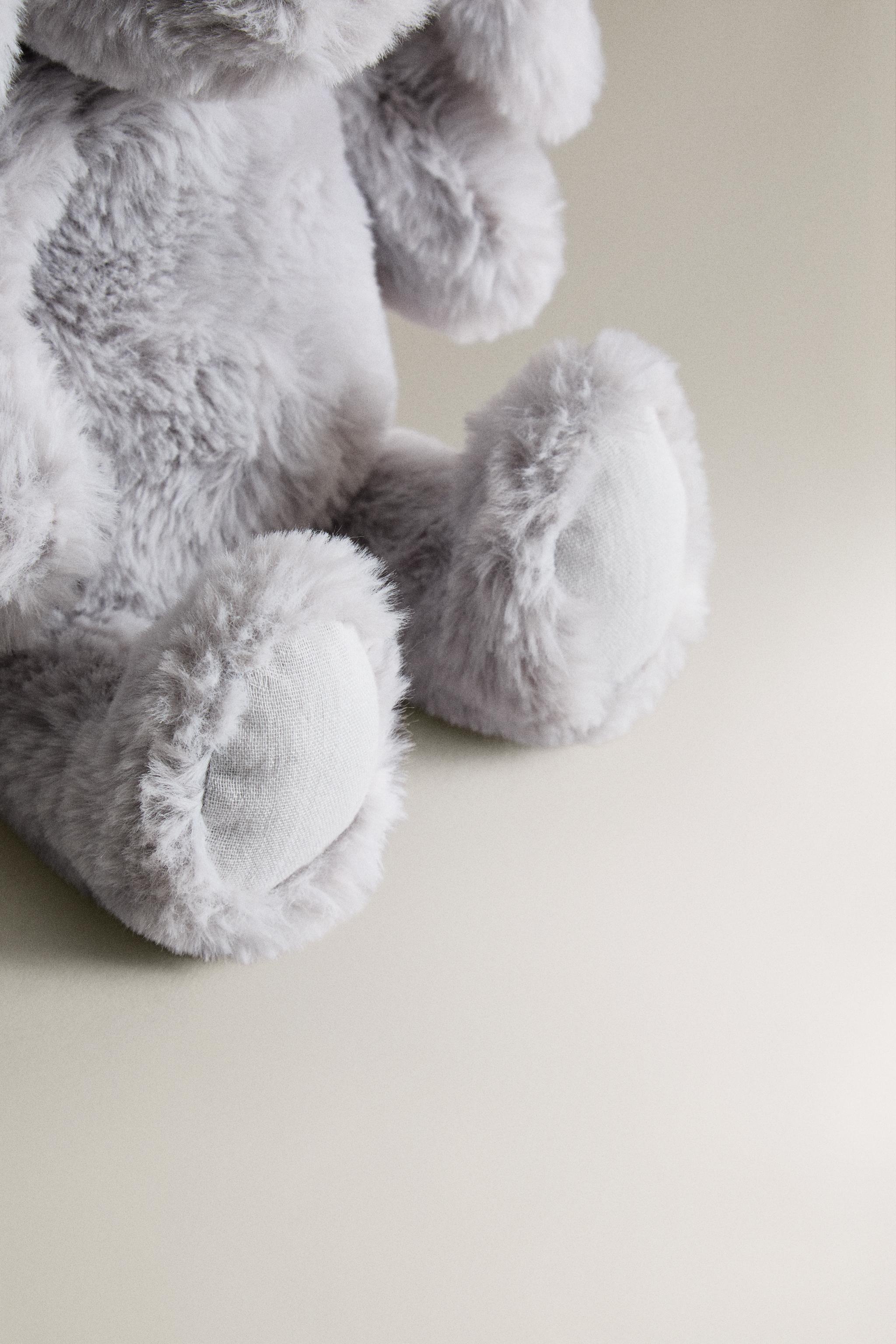 CHILDREN’S BUNNY PLUSH TOY