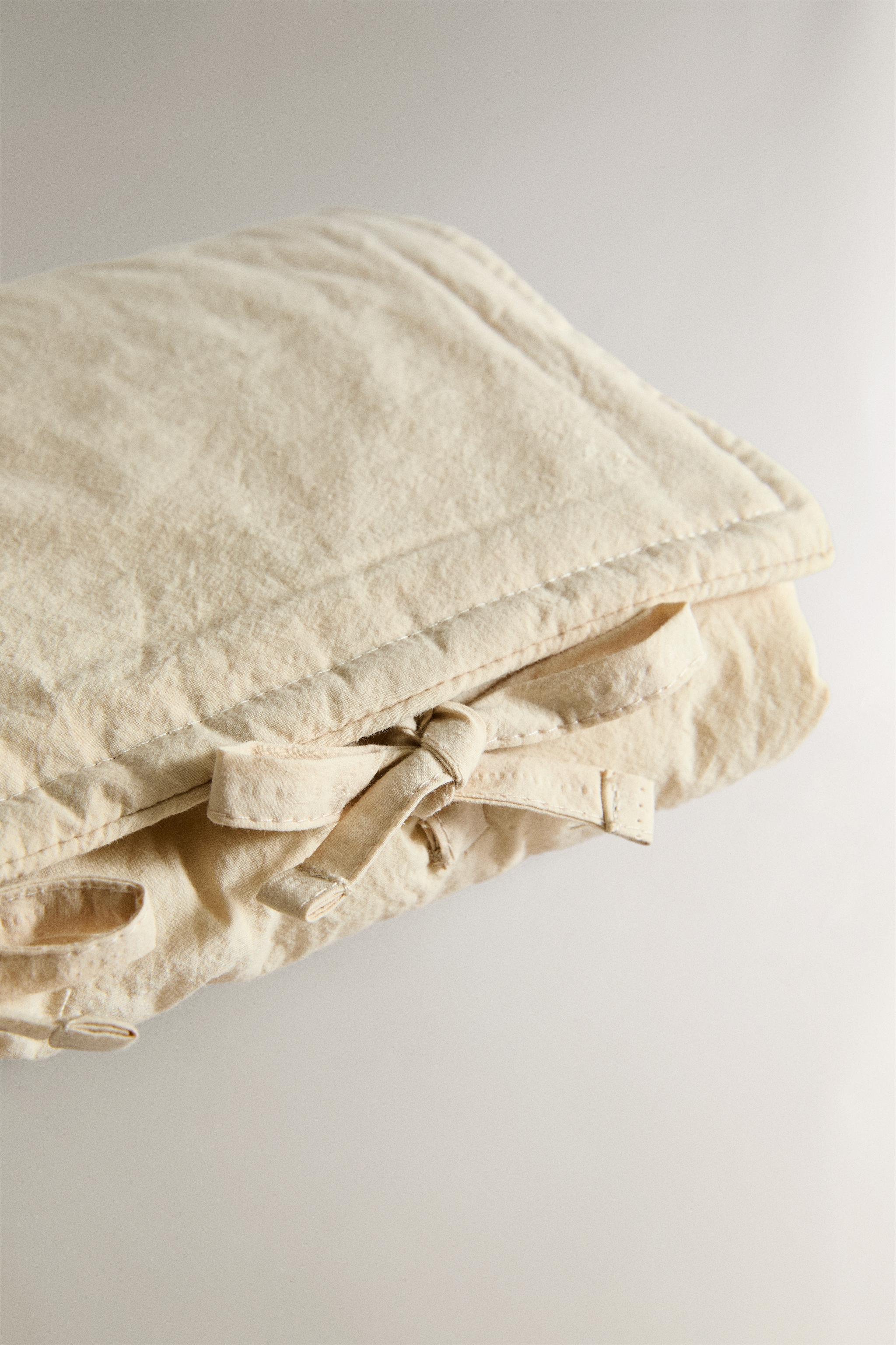 CHILDREN'S FLORAL CHANGING MAT