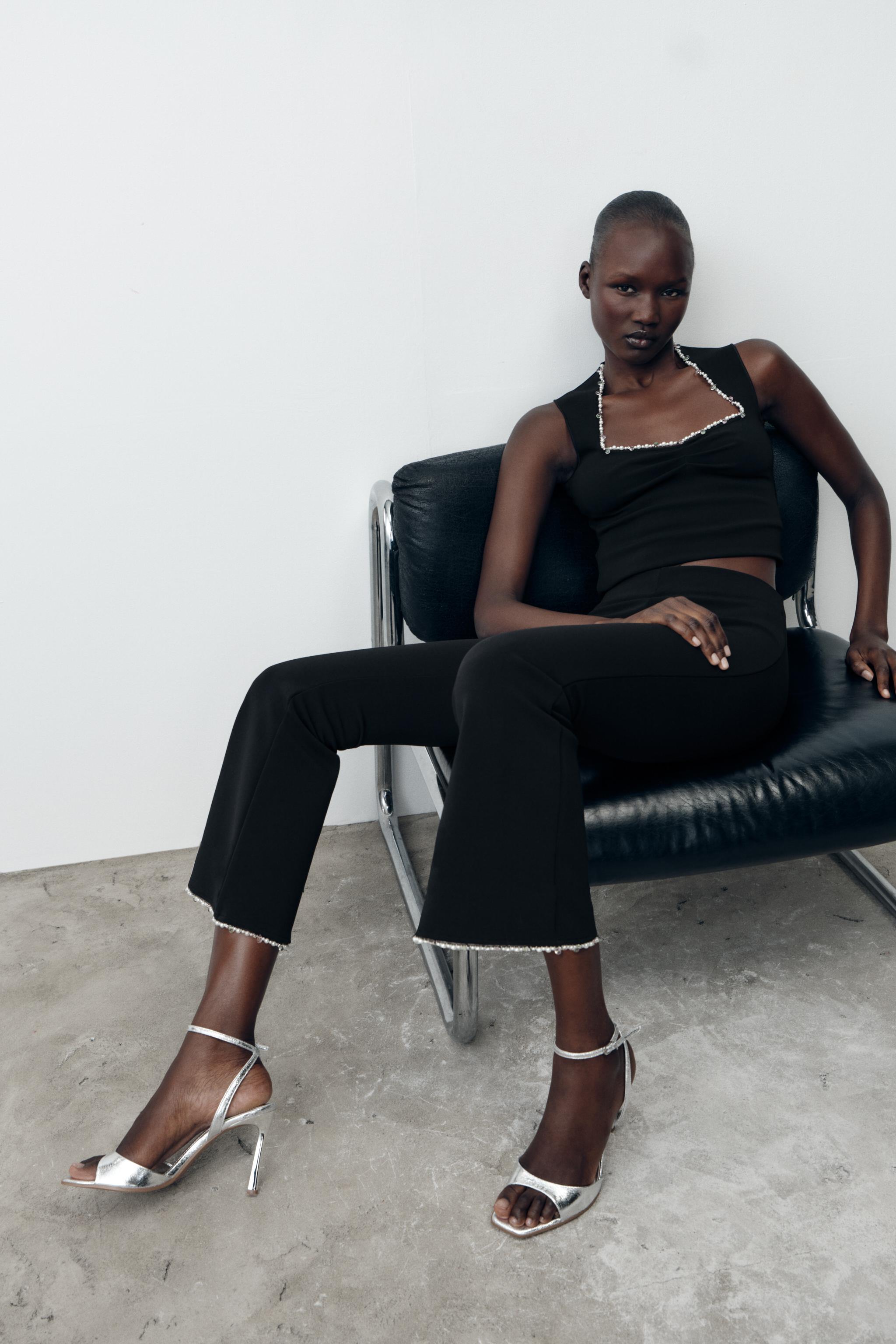 STRETCH TOP WITH METALLIC THREAD