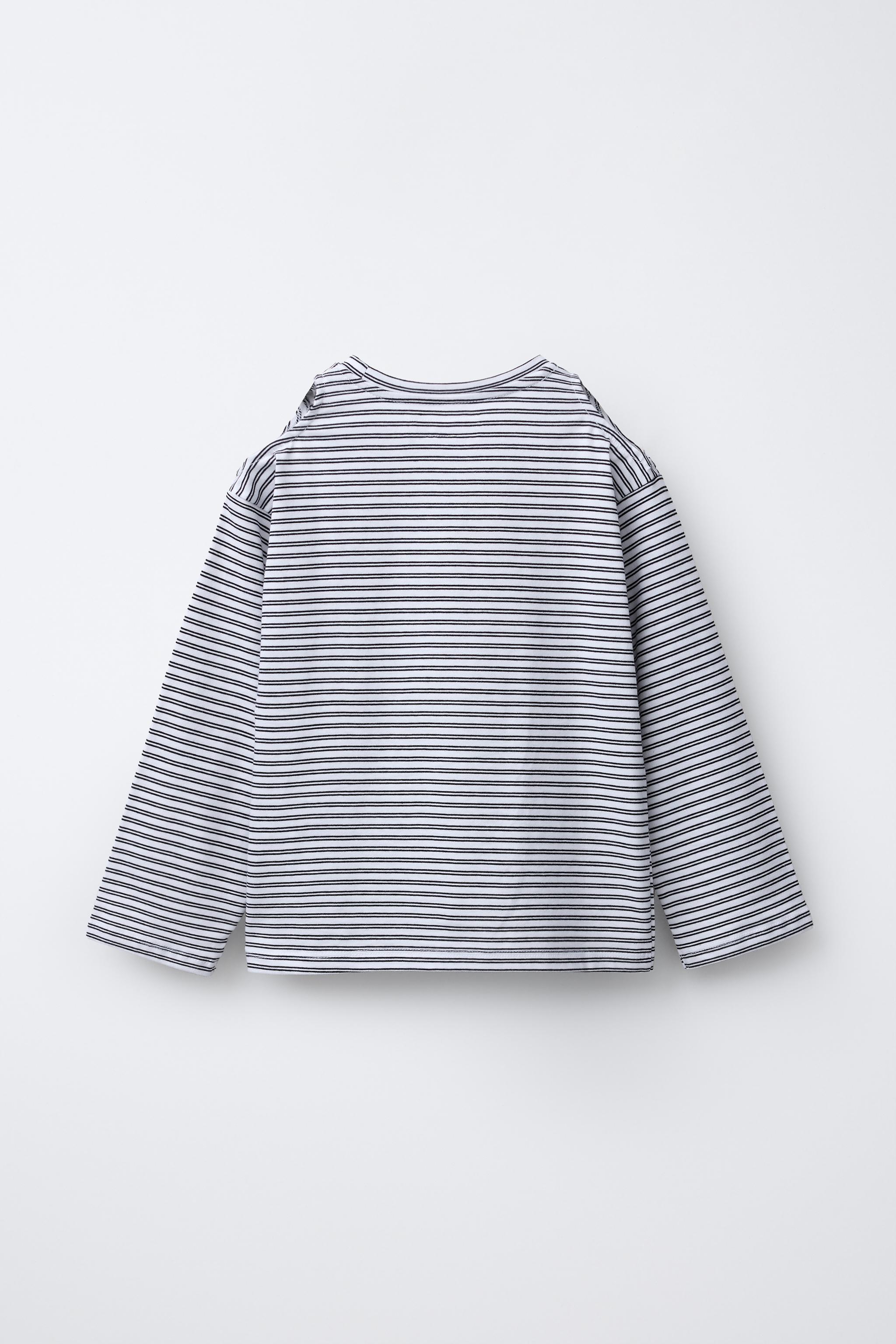 STRIPED CUT-OUT TOP