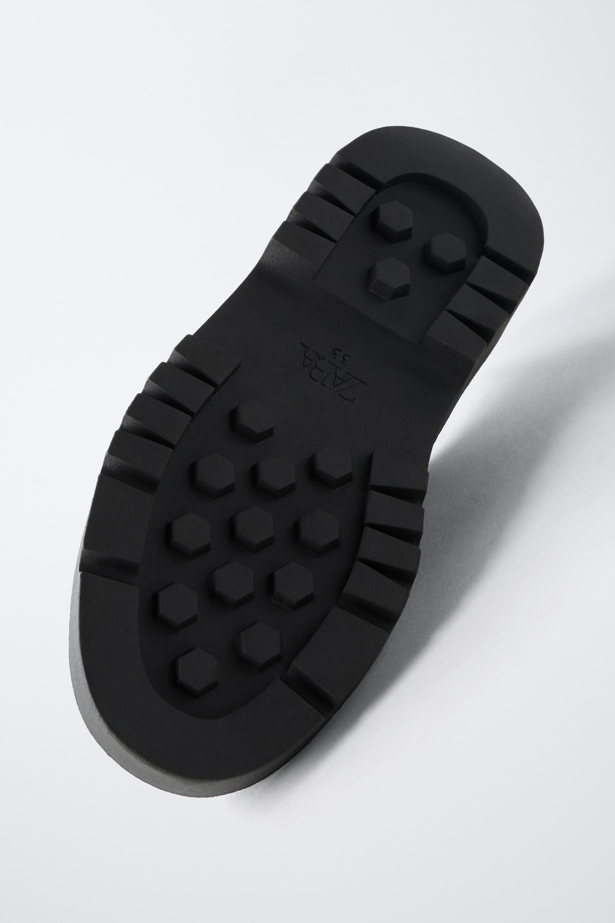 LUG SOLE DERBY SHOES